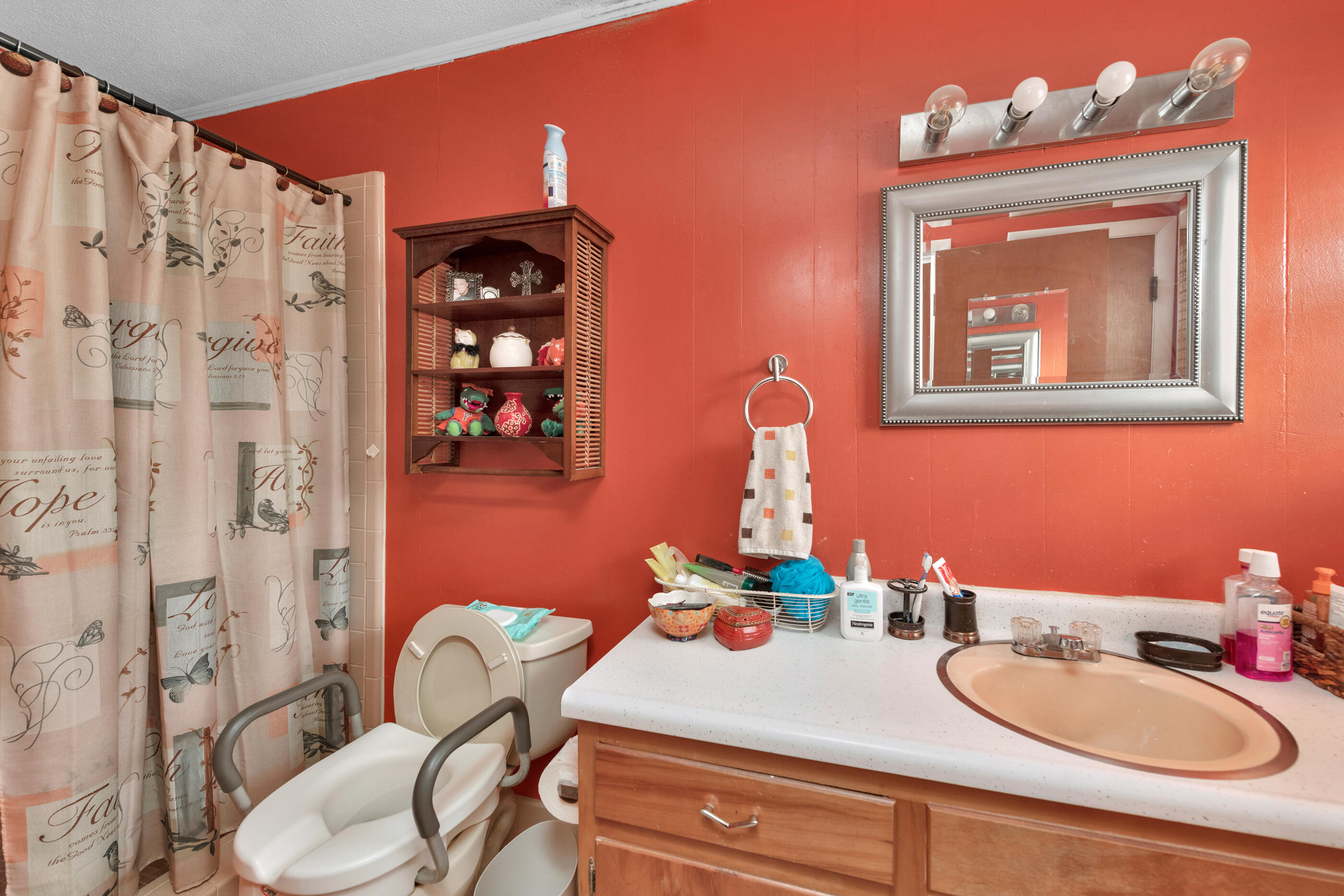 VESTA HEIGHTS 4TH ADDN - Residential