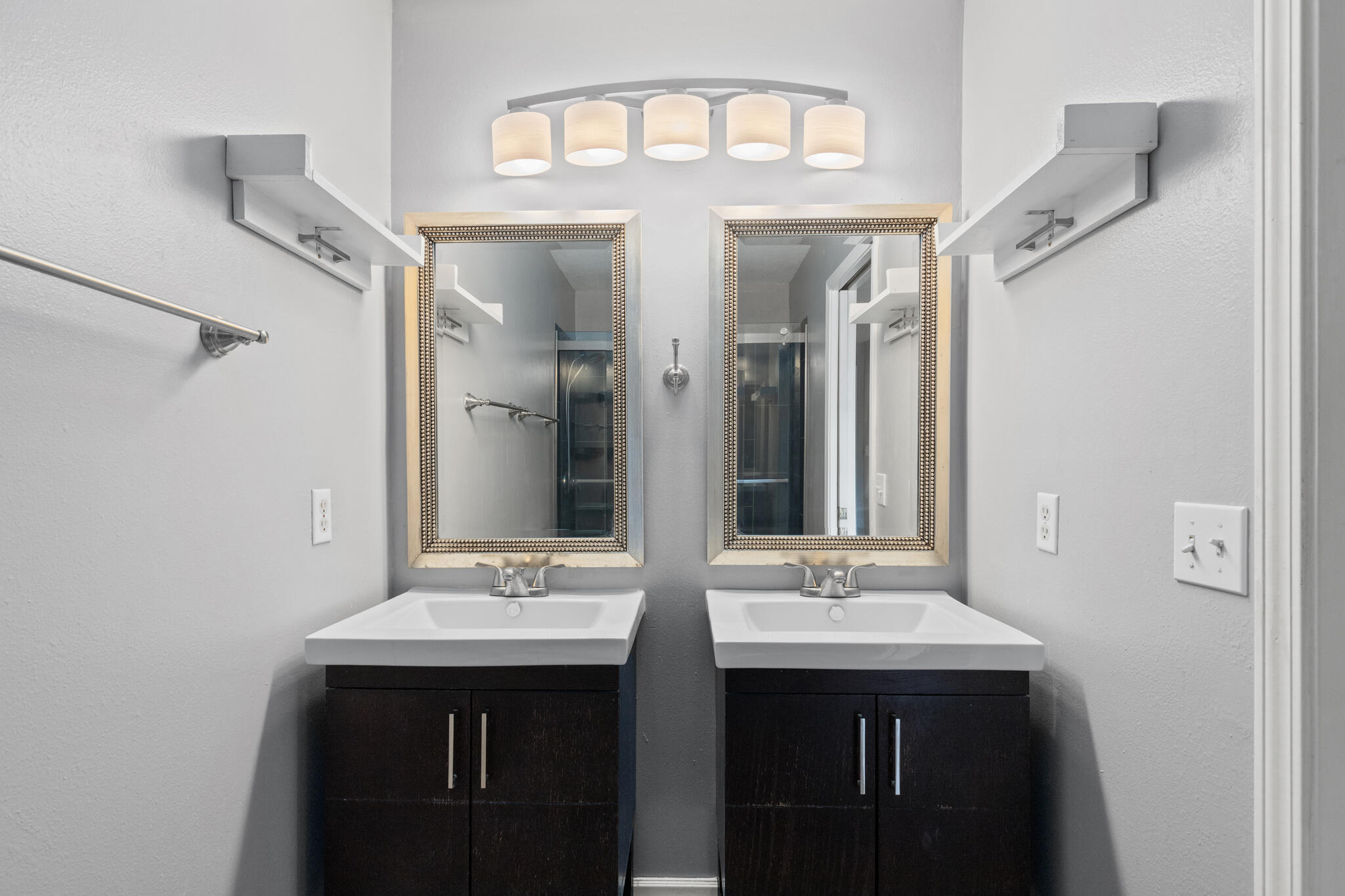 RIVERCHASE S/D PH 2 - Residential Lease