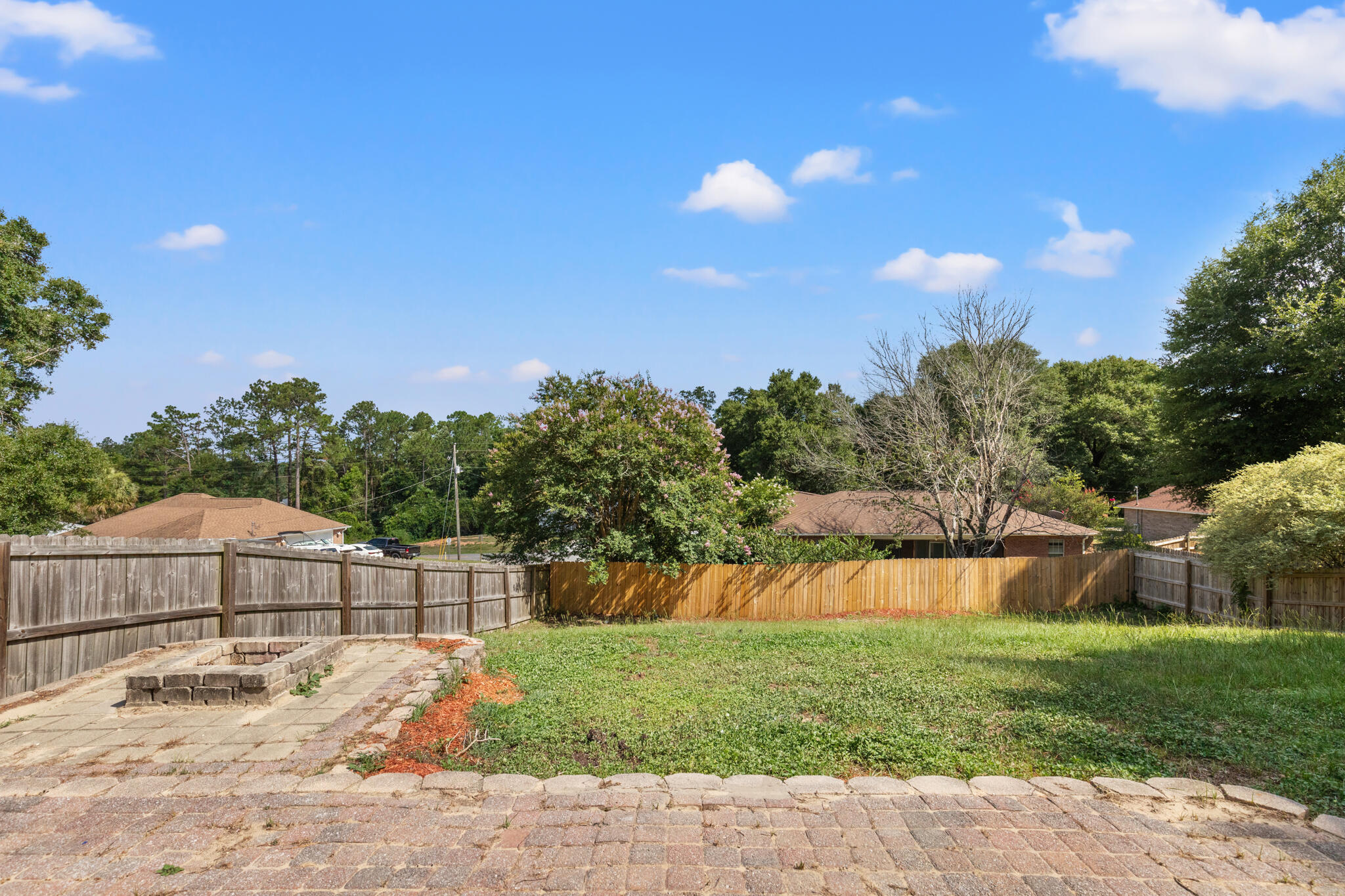 RIVERCHASE S/D PH 2 - Residential Lease