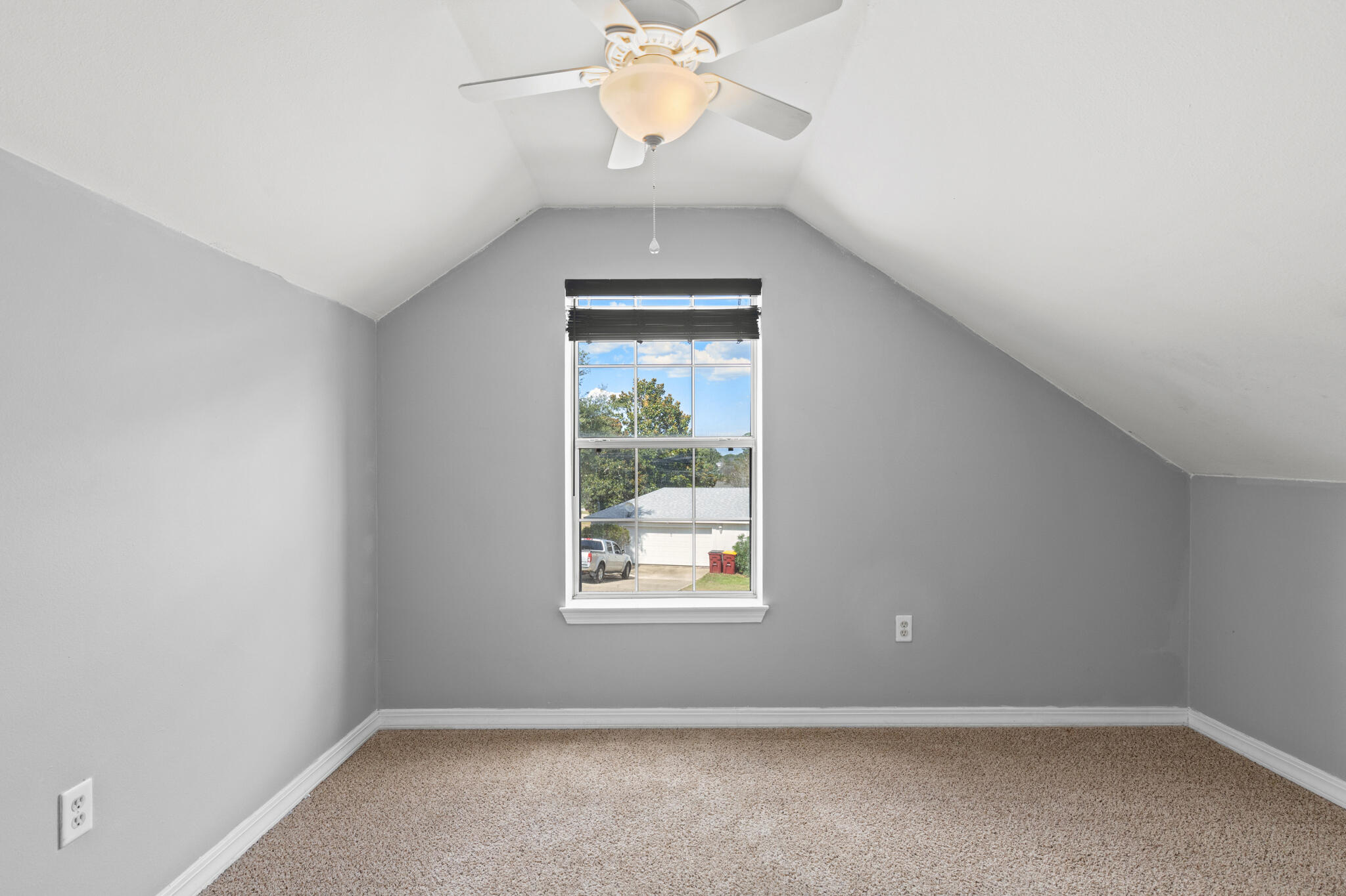 RIVERCHASE S/D PH 2 - Residential Lease