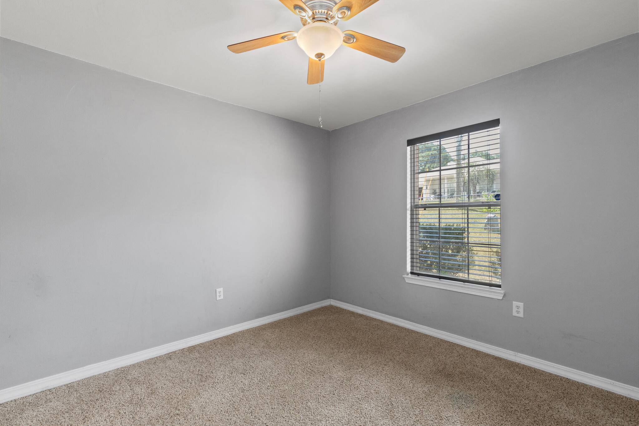 RIVERCHASE S/D PH 2 - Residential Lease