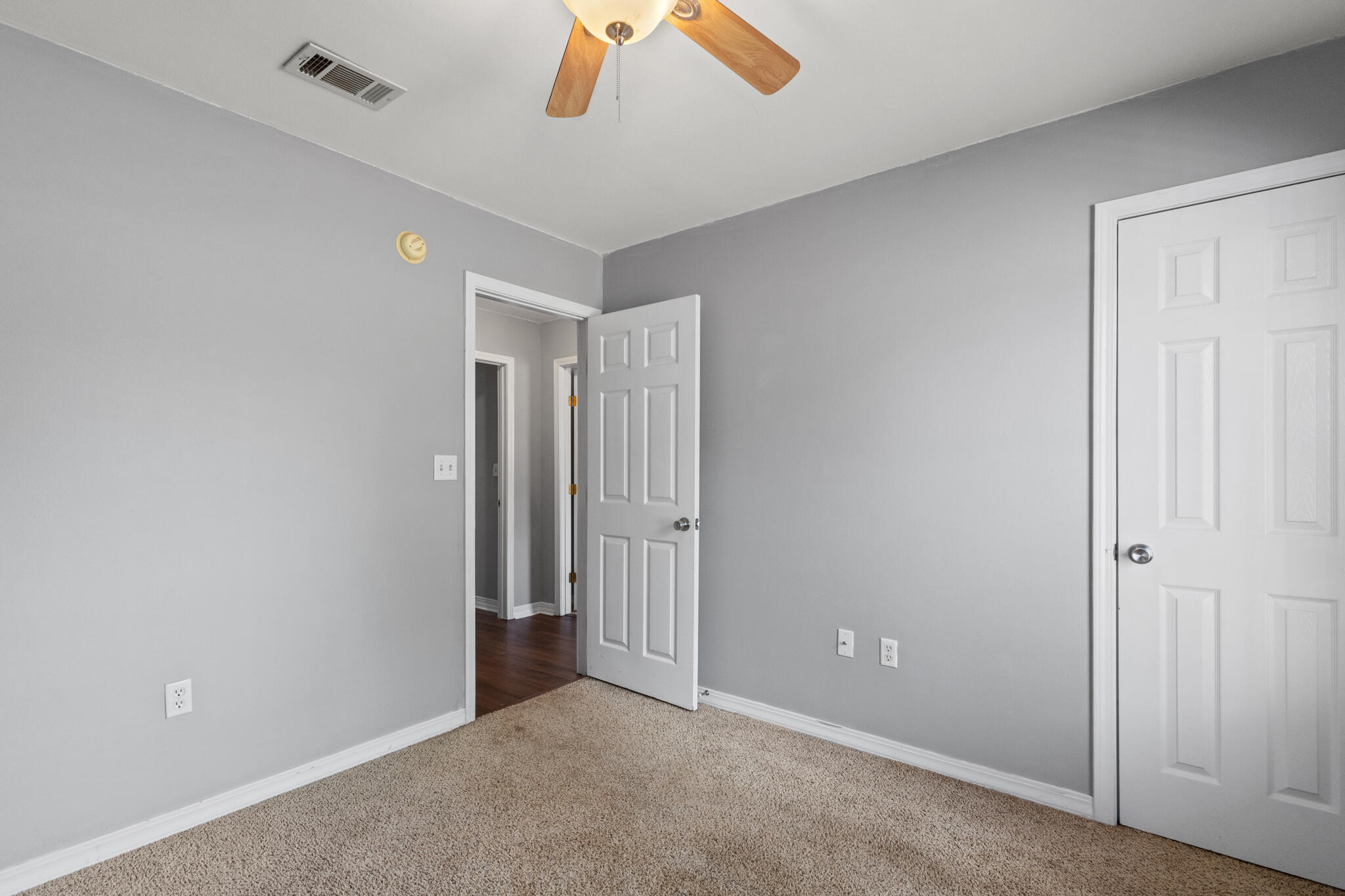 RIVERCHASE S/D PH 2 - Residential Lease