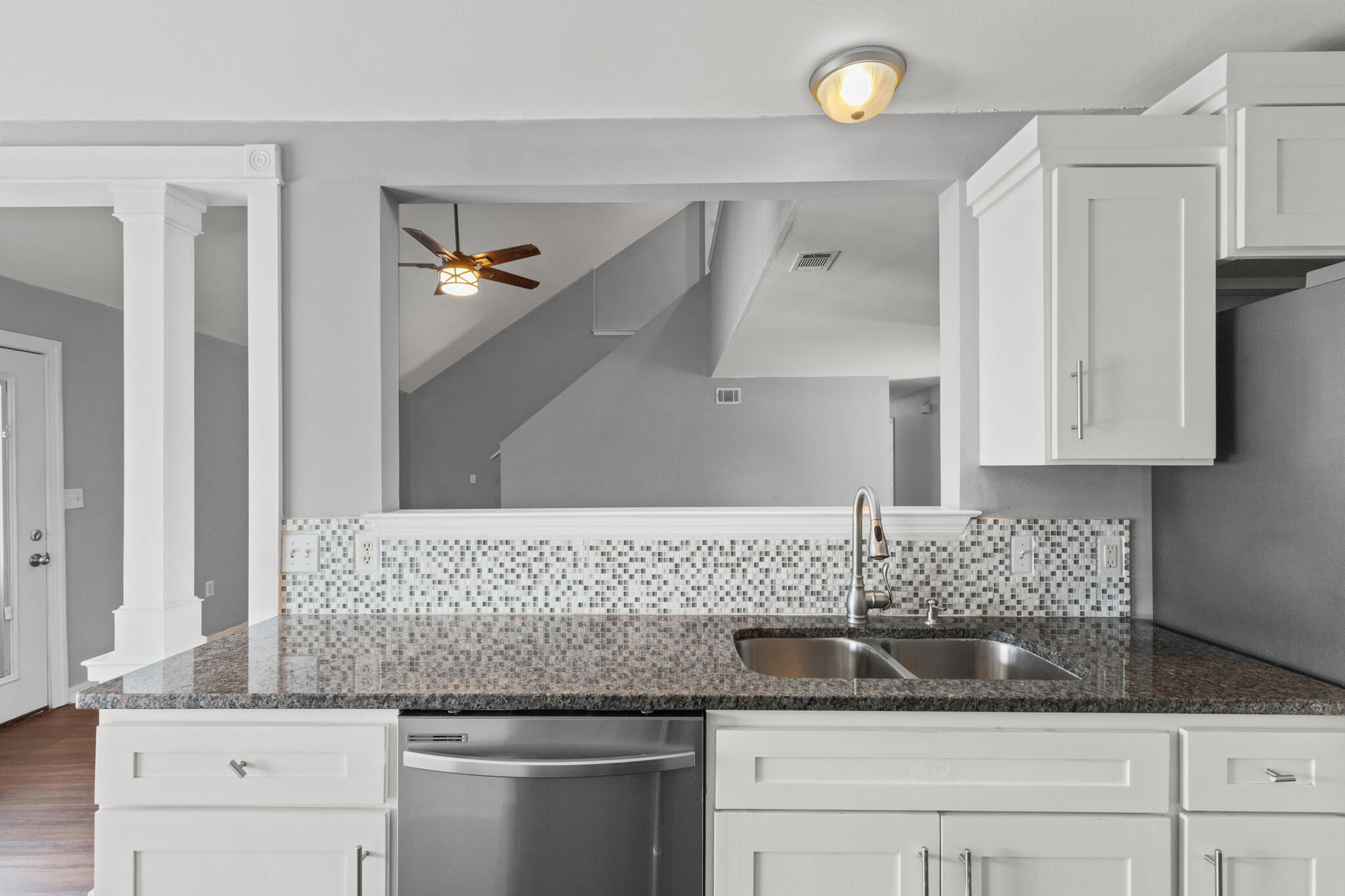 RIVERCHASE S/D PH 2 - Residential Lease