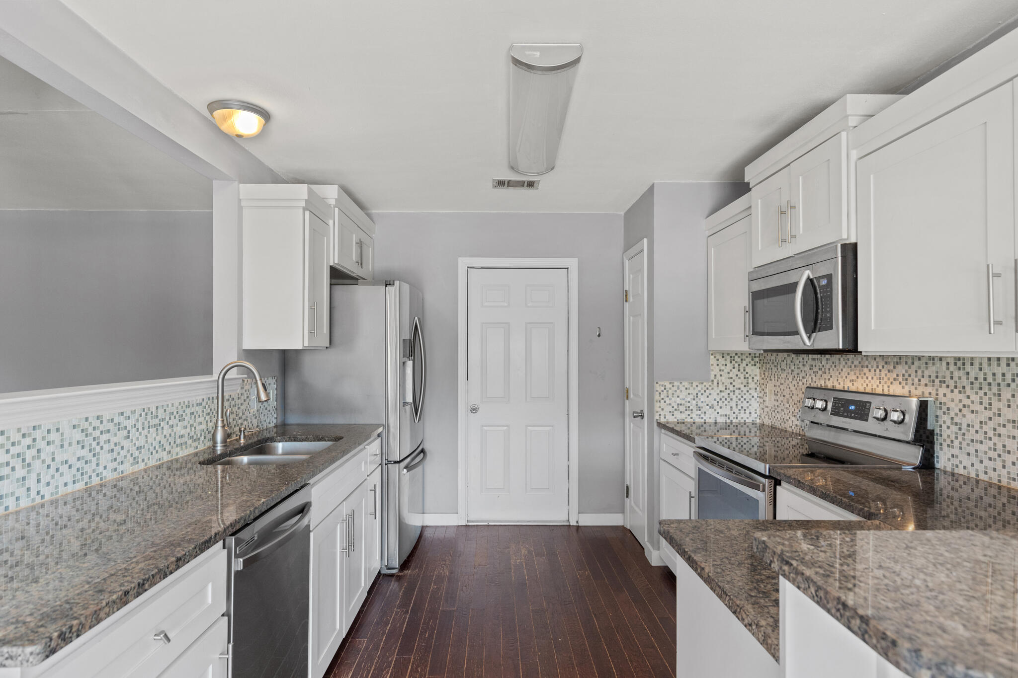 RIVERCHASE S/D PH 2 - Residential Lease