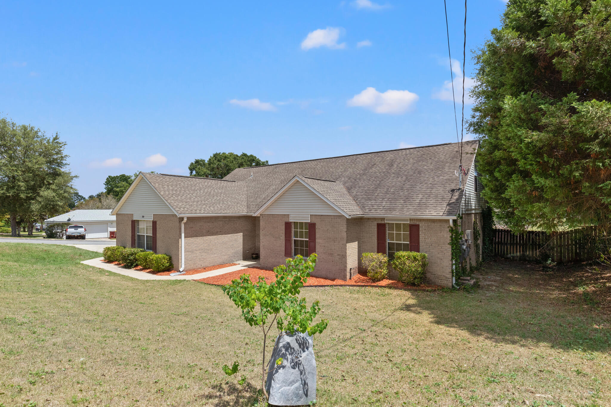 RIVERCHASE S/D PH 2 - Residential Lease