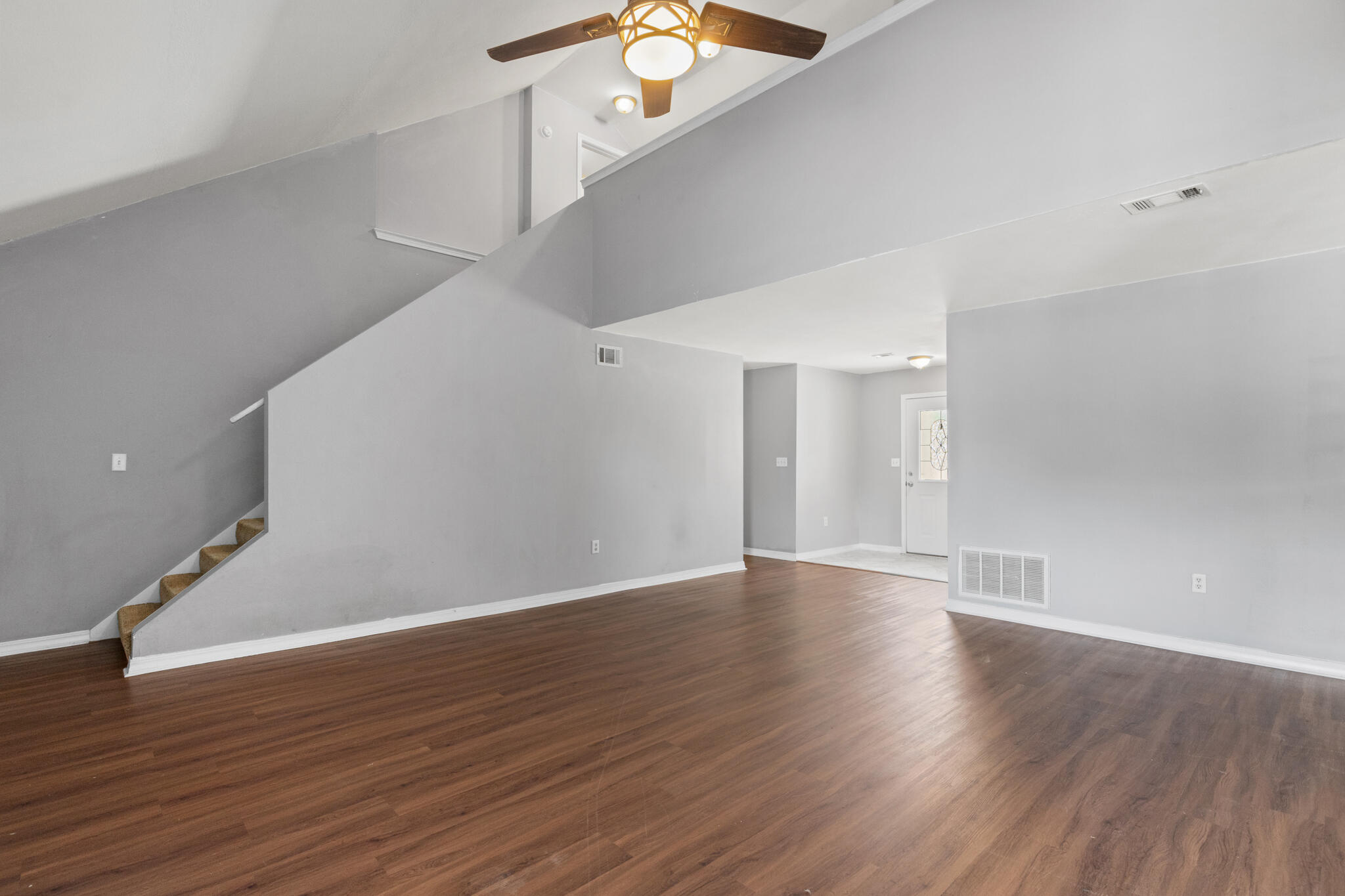 RIVERCHASE S/D PH 2 - Residential Lease