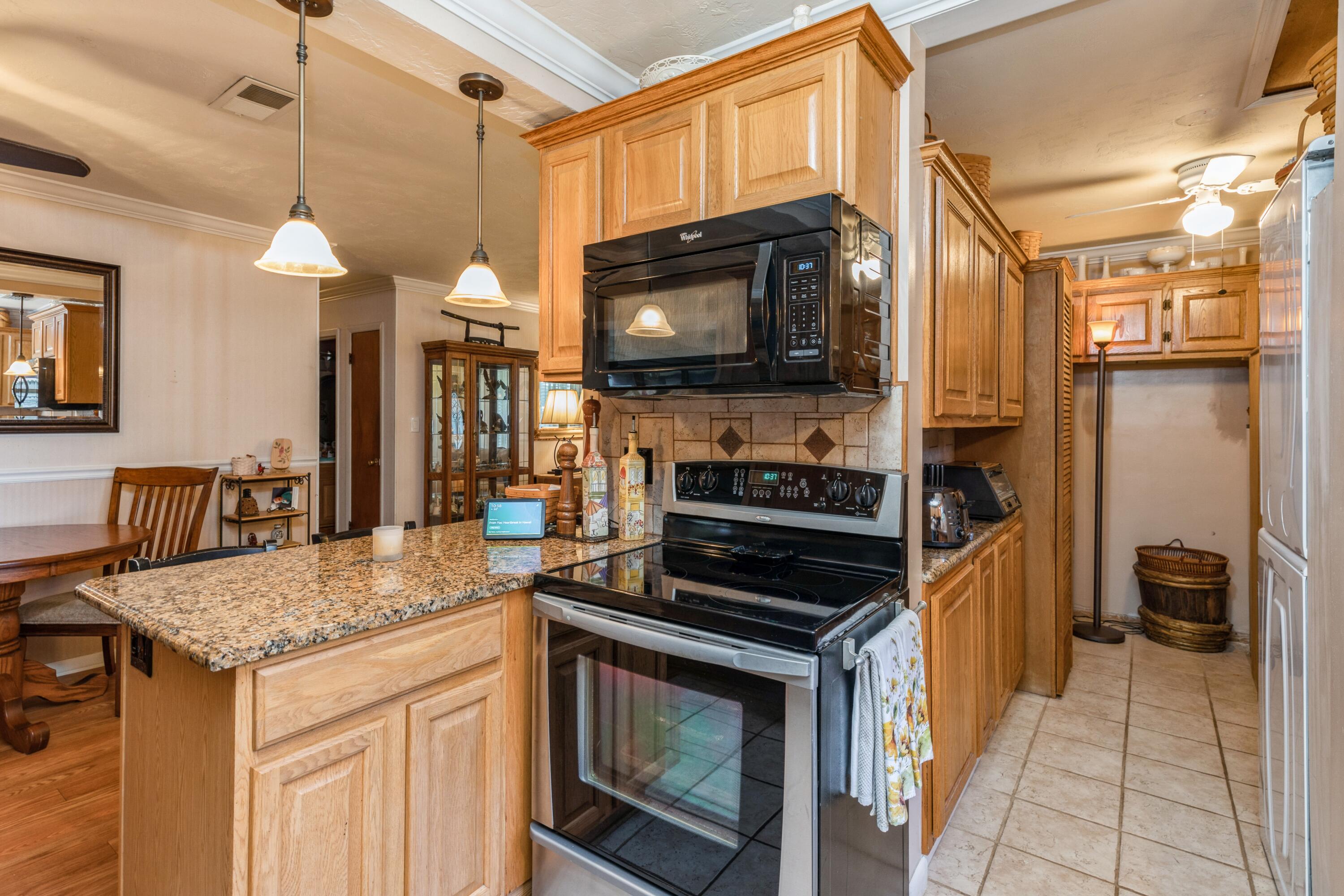 OAK TREE PARK - Residential