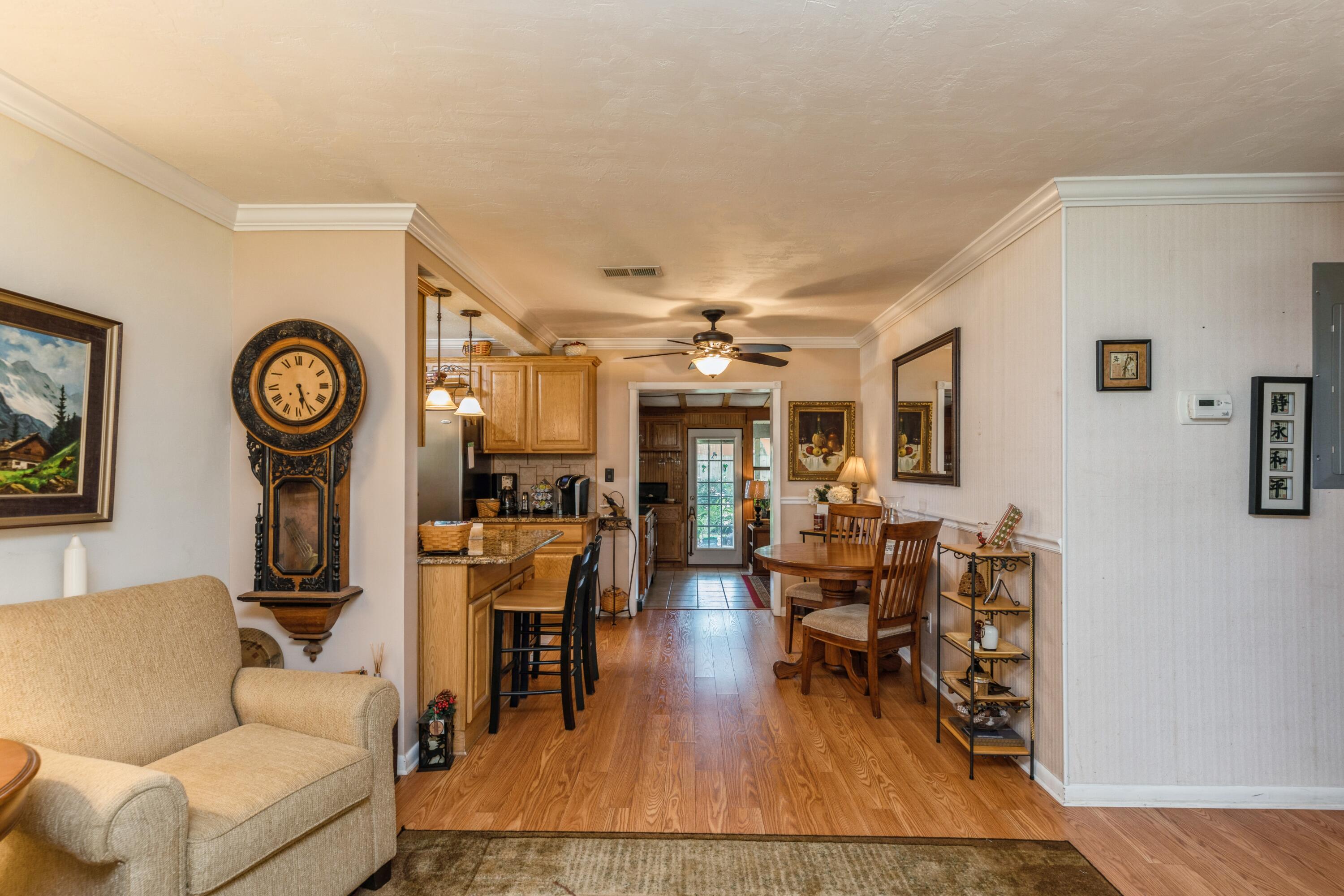 OAK TREE PARK - Residential