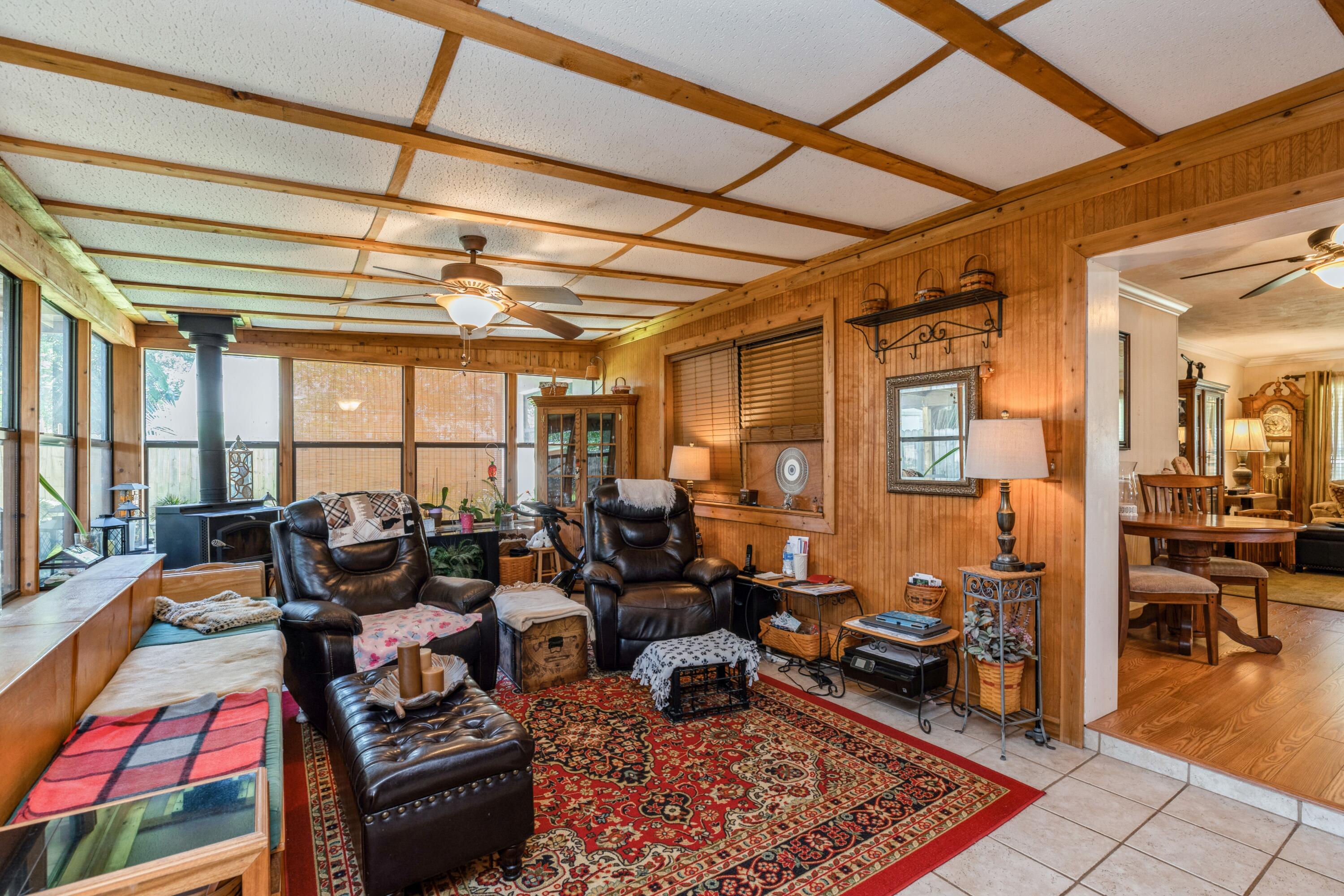 OAK TREE PARK - Residential