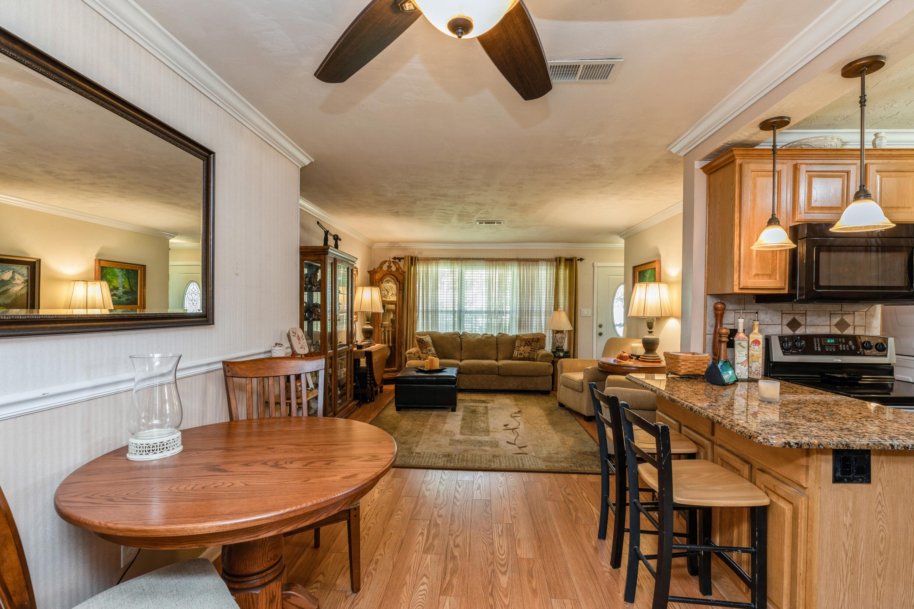 OAK TREE PARK - Residential