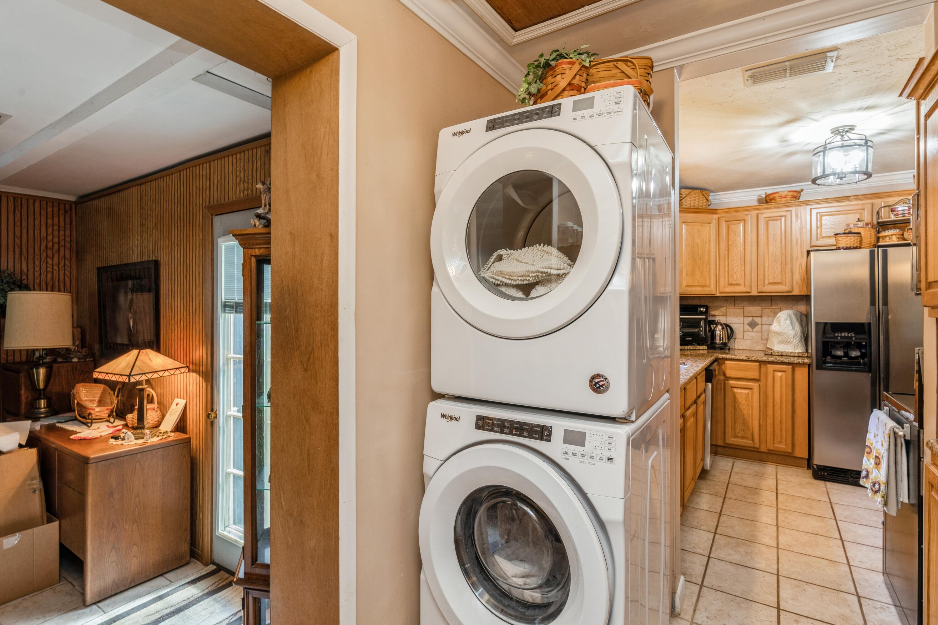 OAK TREE PARK - Residential