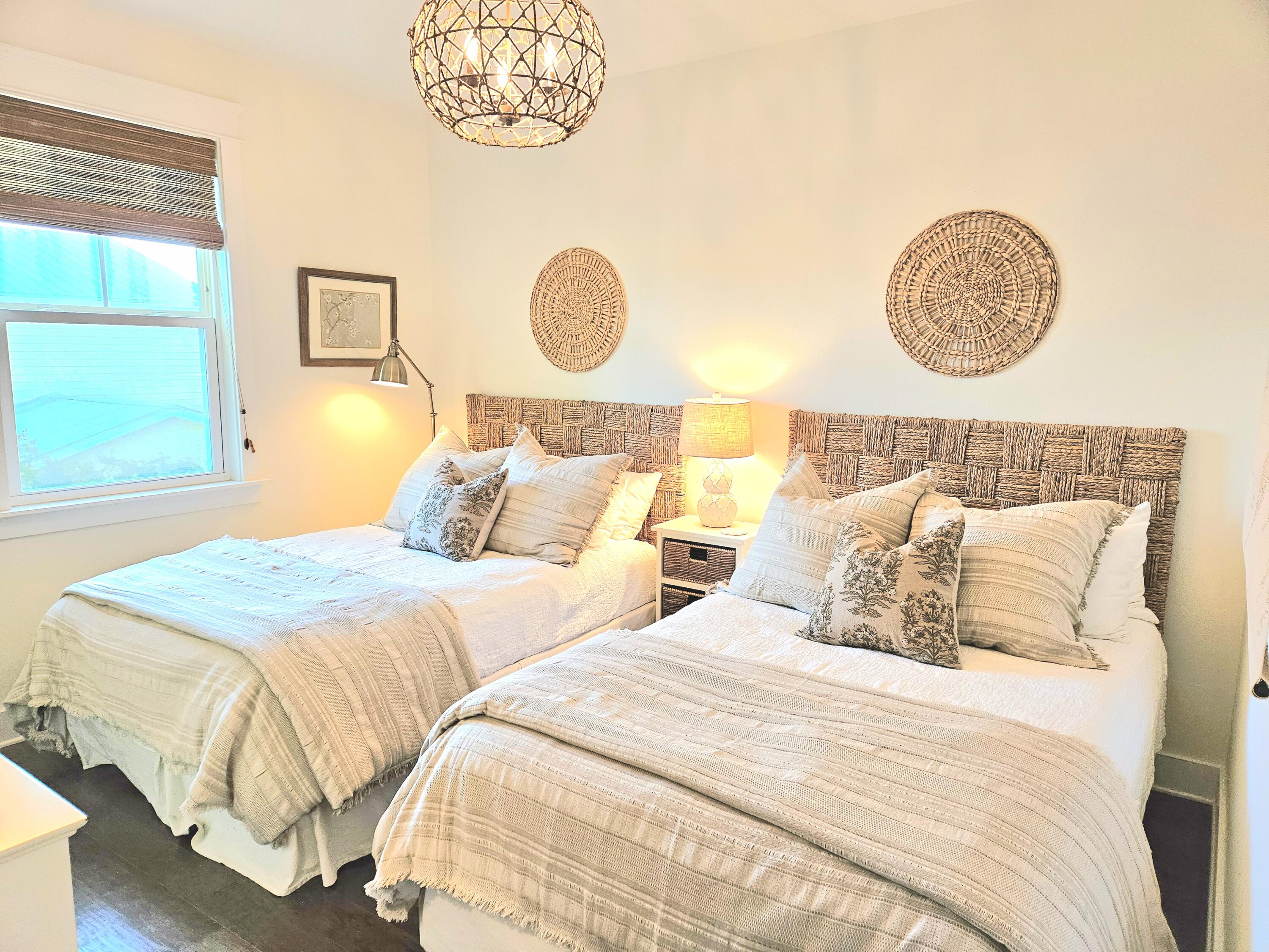 HIGHLAND PARKS - Residential