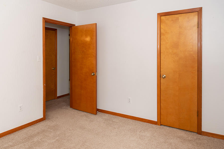 EAST BAY RIVER ESTATES 2ND ADDN - Residential Lease