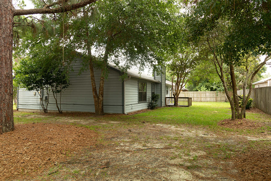 EAST BAY RIVER ESTATES 2ND ADDN - Residential Lease