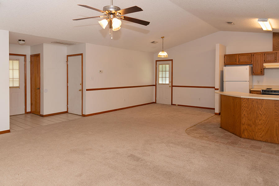 EAST BAY RIVER ESTATES 2ND ADDN - Residential Lease