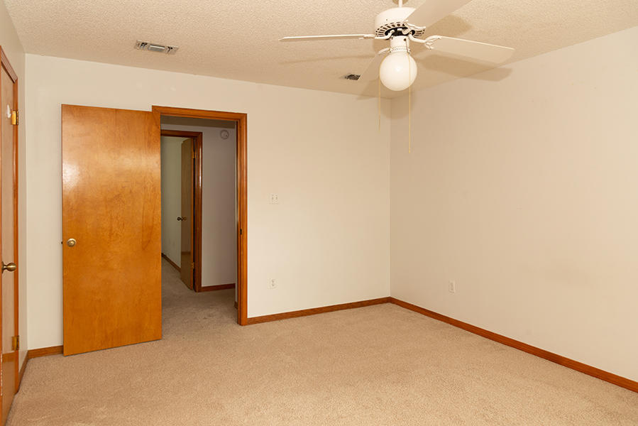 EAST BAY RIVER ESTATES 2ND ADDN - Residential Lease