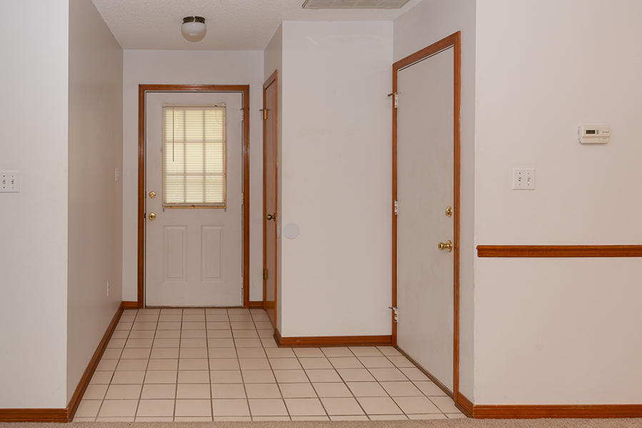 EAST BAY RIVER ESTATES 2ND ADDN - Residential Lease