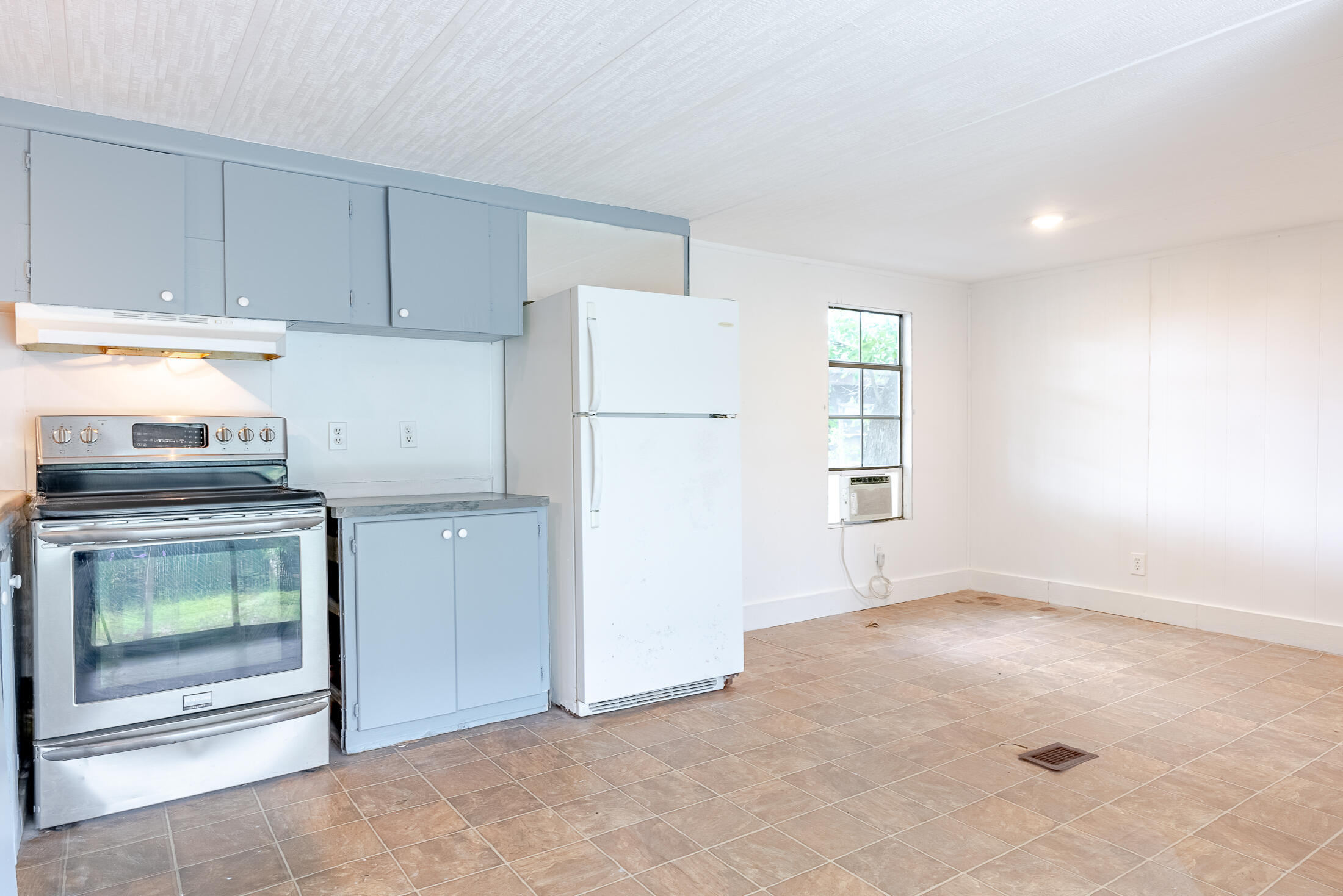 LAGUNA BEACH 7TH ADDN - Residential