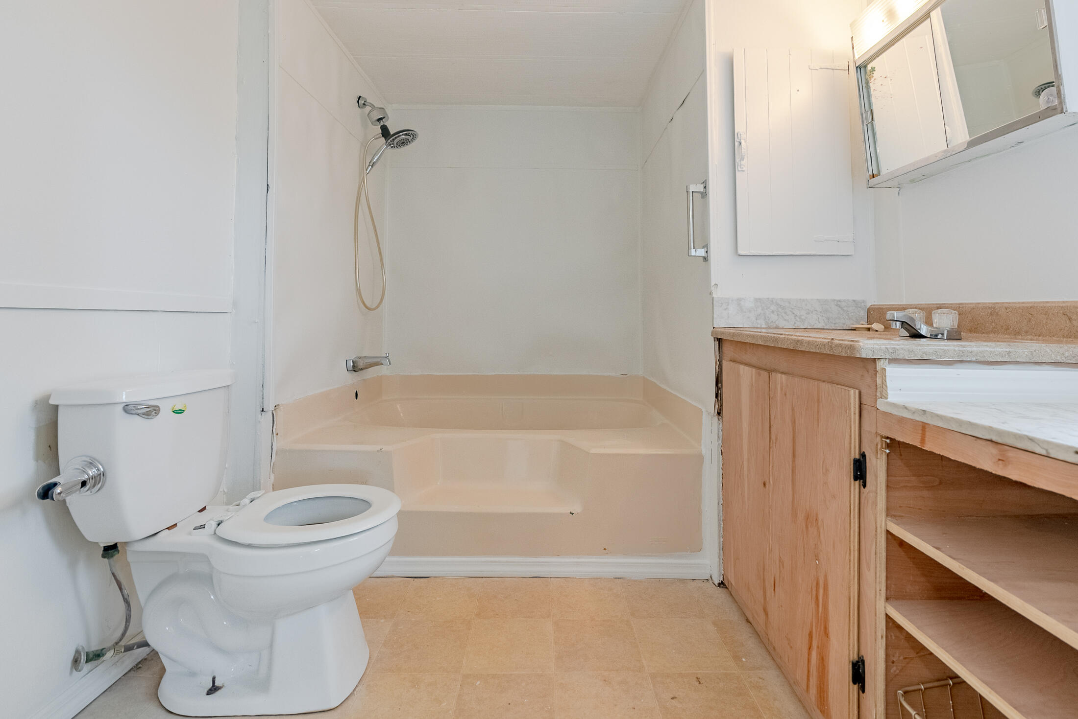 LAGUNA BEACH 7TH ADDN - Residential