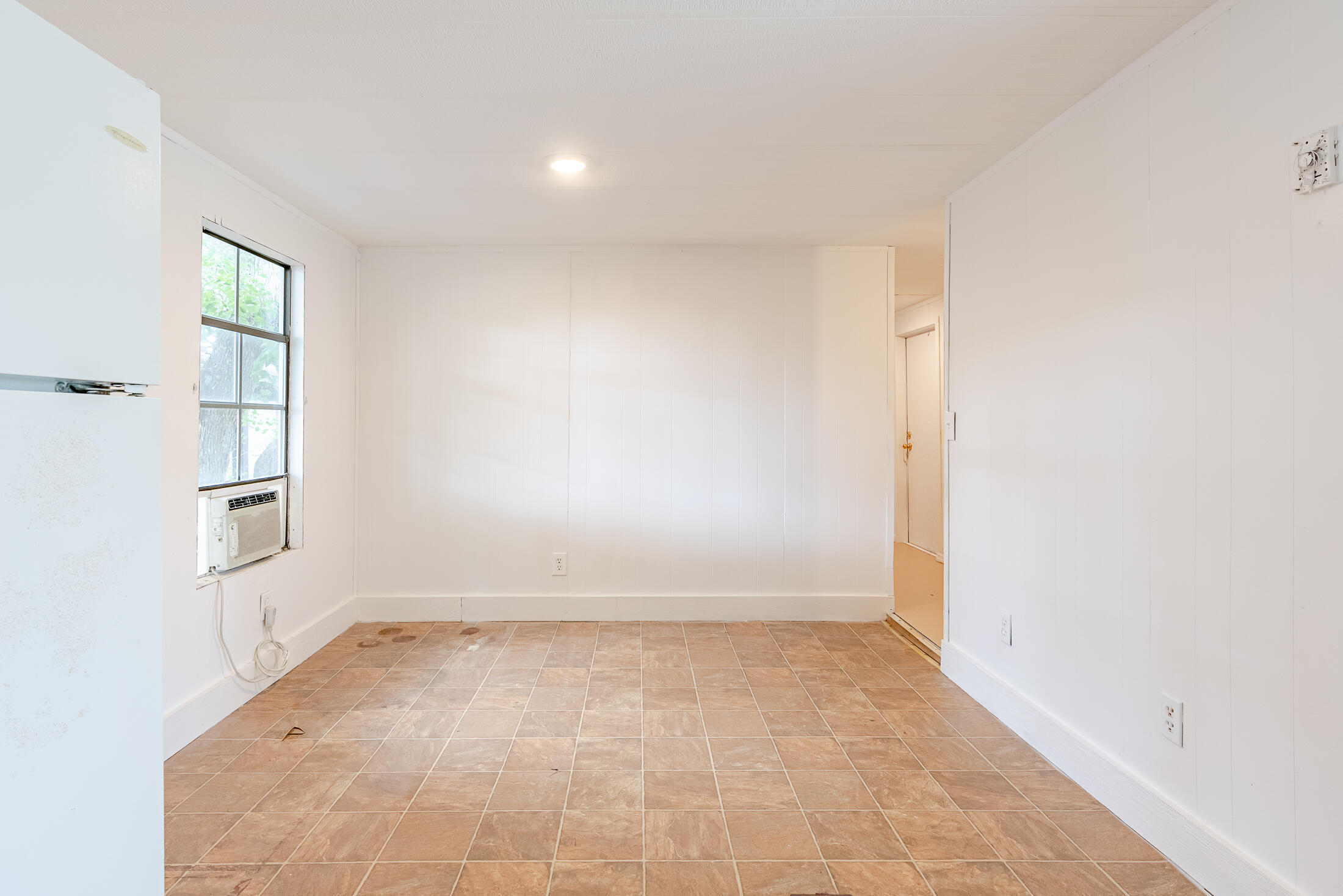 LAGUNA BEACH 7TH ADDN - Residential