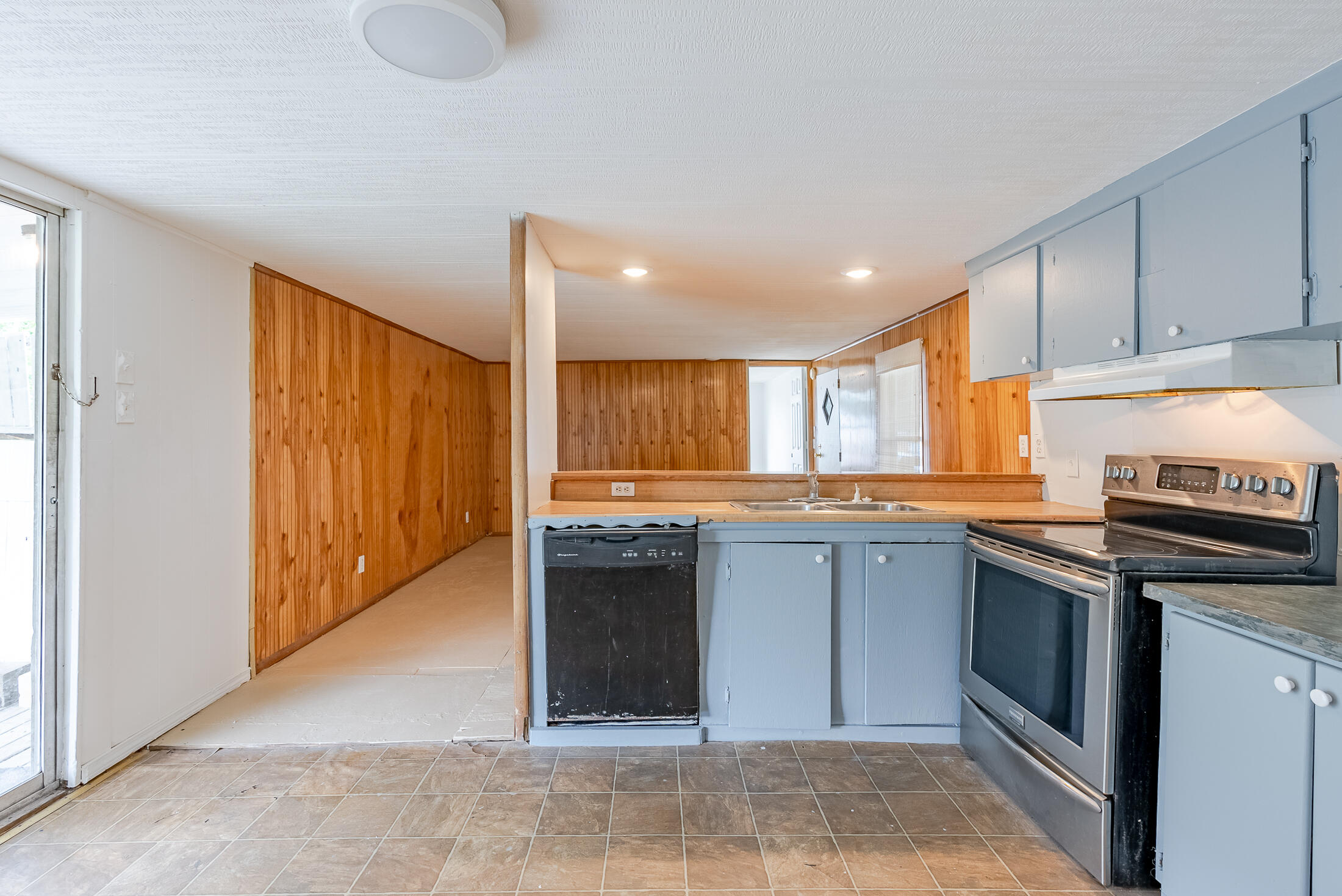 LAGUNA BEACH 7TH ADDN - Residential