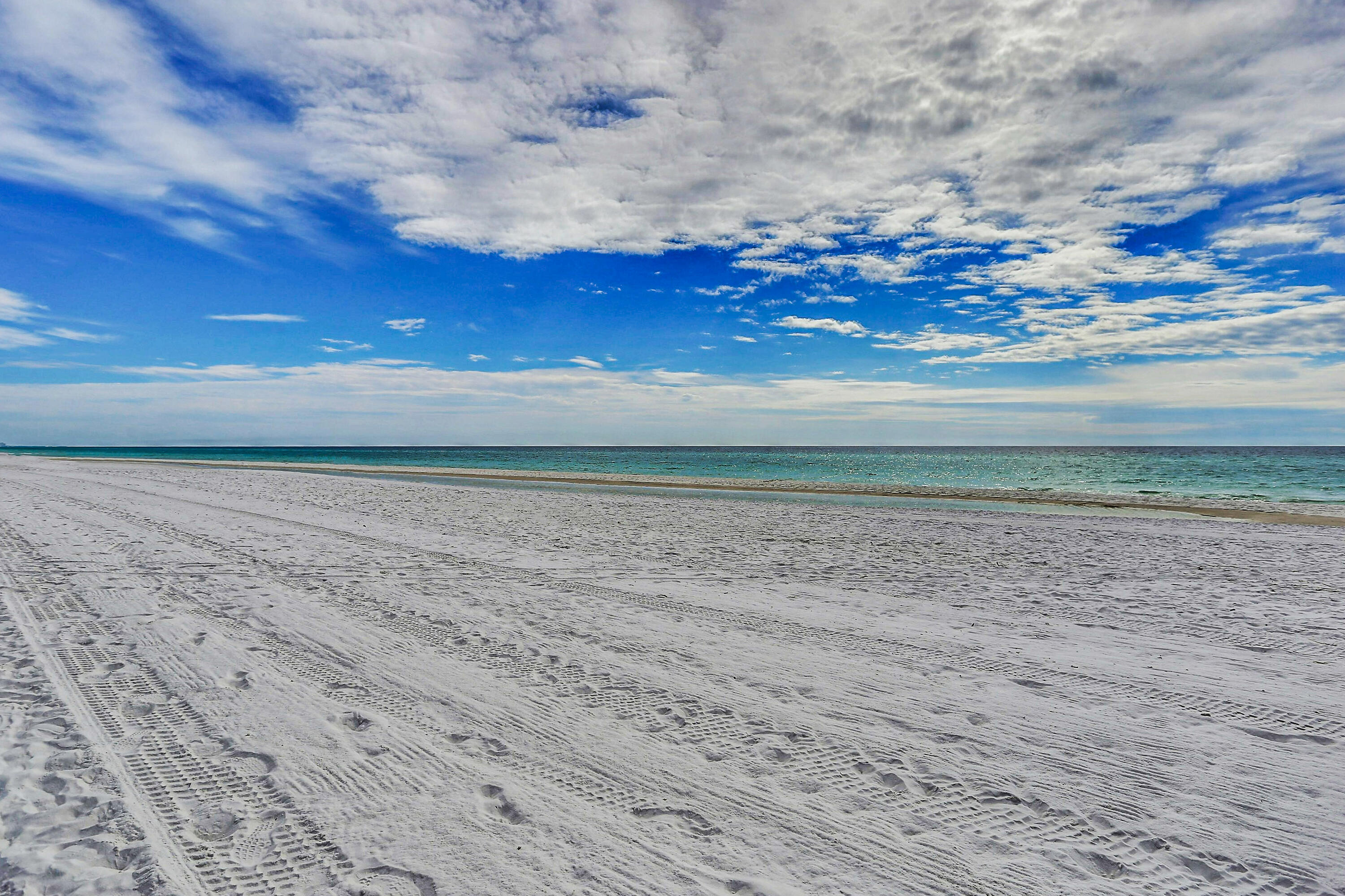 ST MARTIN BEACHWALK PH 3 - Residential