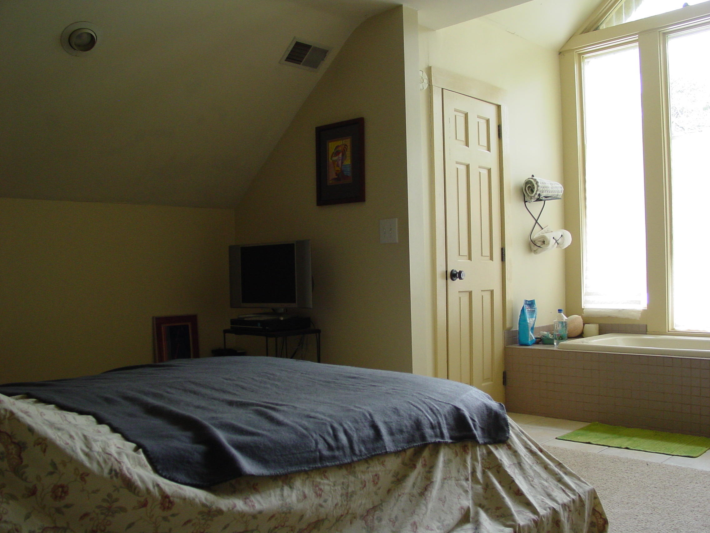 Manolia Beach - Residential