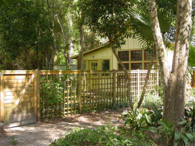 Manolia Beach - Residential