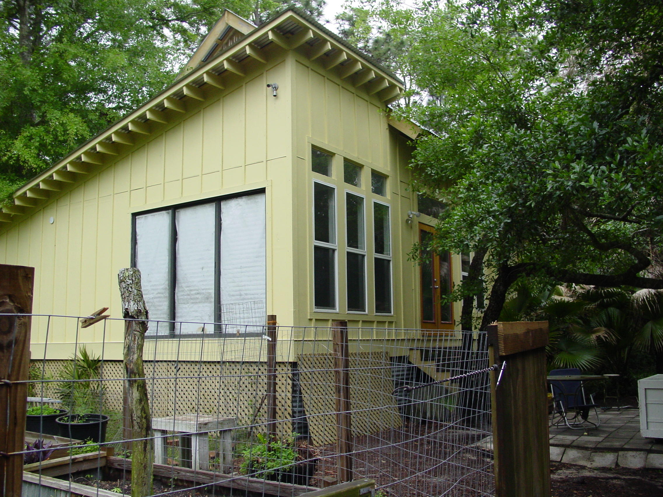 Manolia Beach - Residential