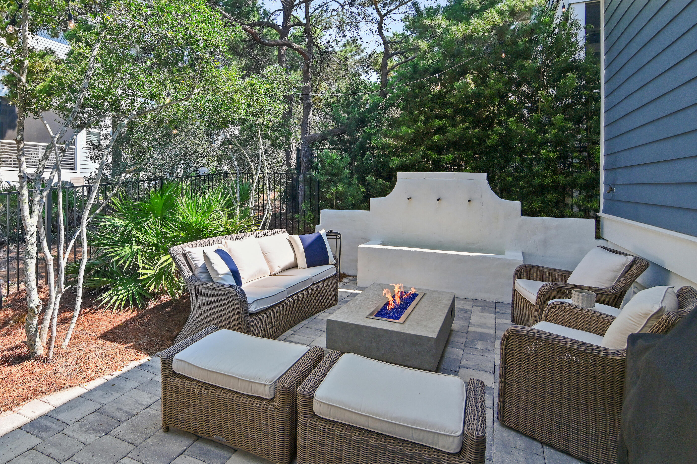 HIGHLAND PARKS - Residential