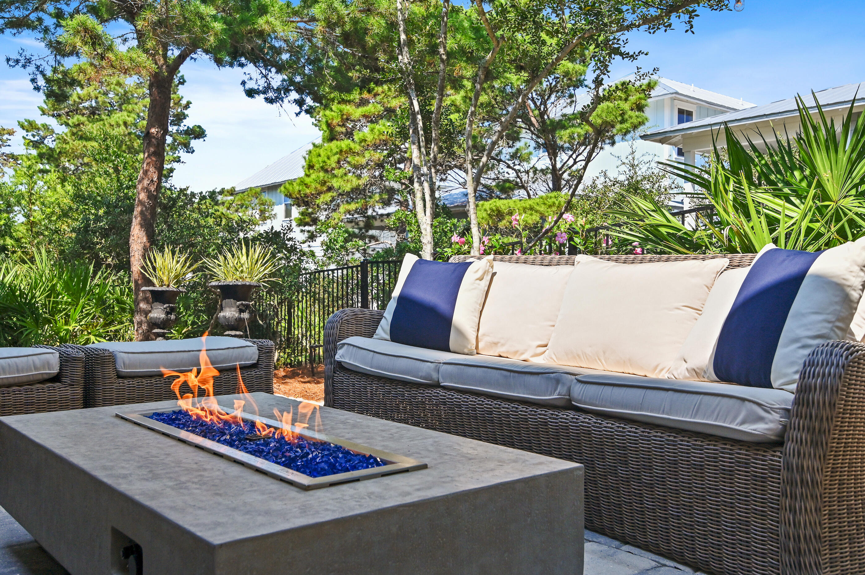 HIGHLAND PARKS - Residential