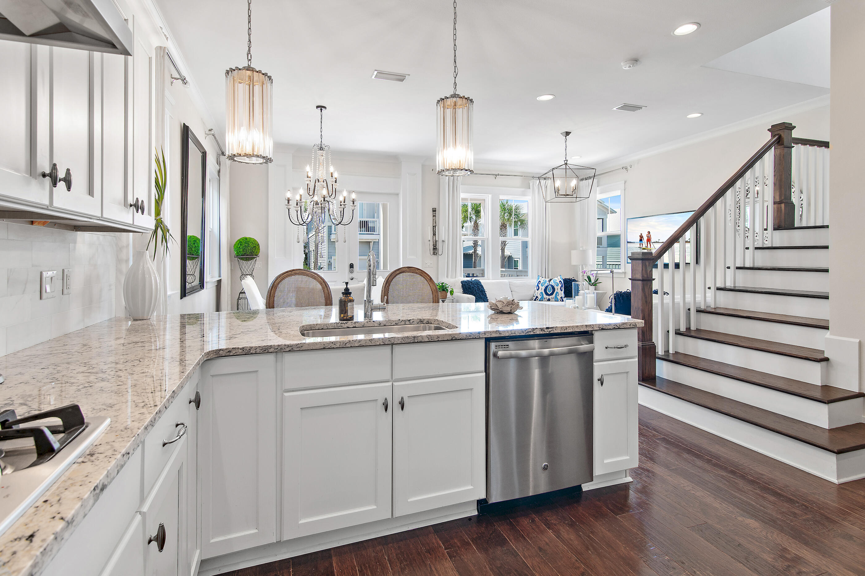 HIGHLAND PARKS - Residential