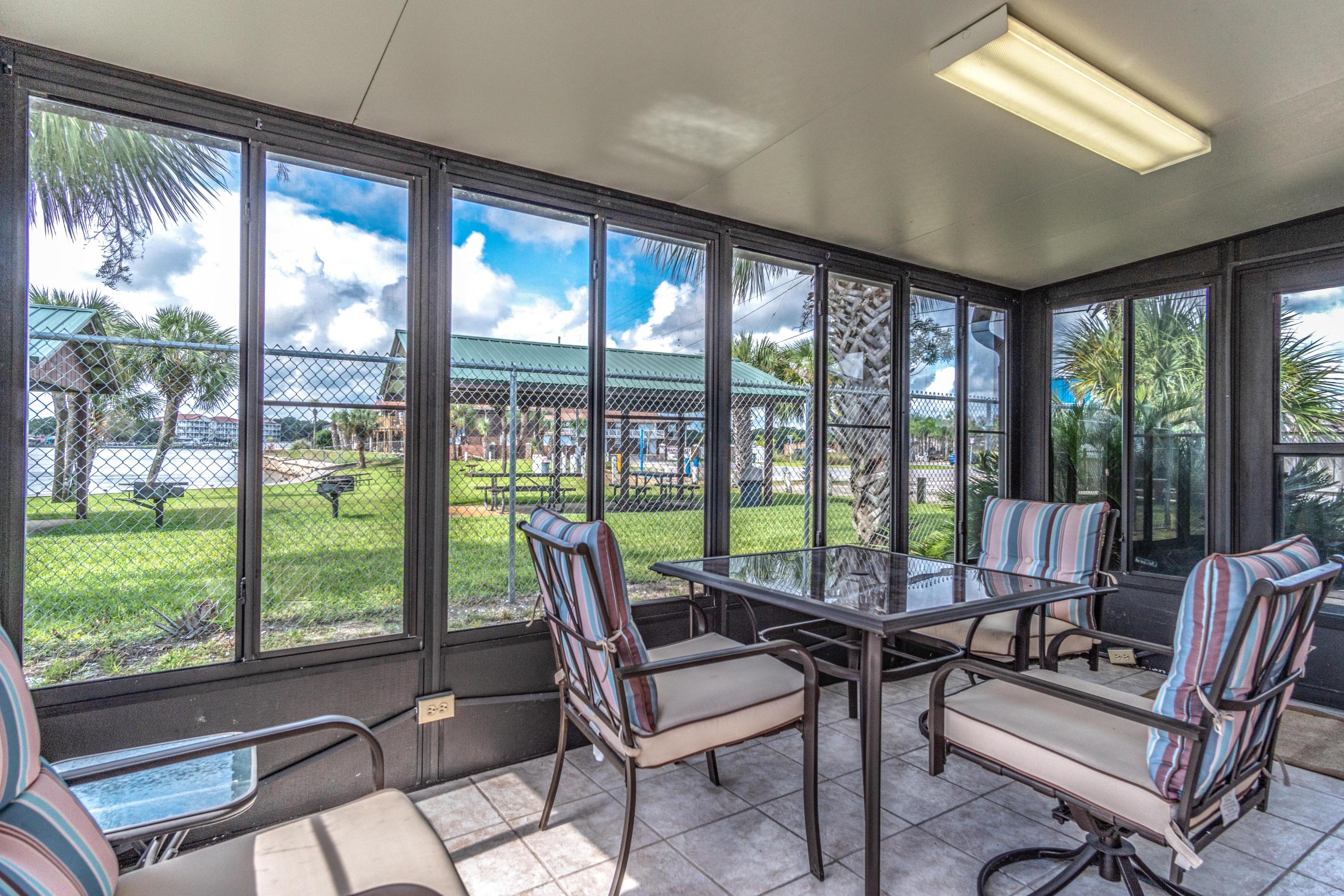 SANTA ROSA VILLAS - Residential