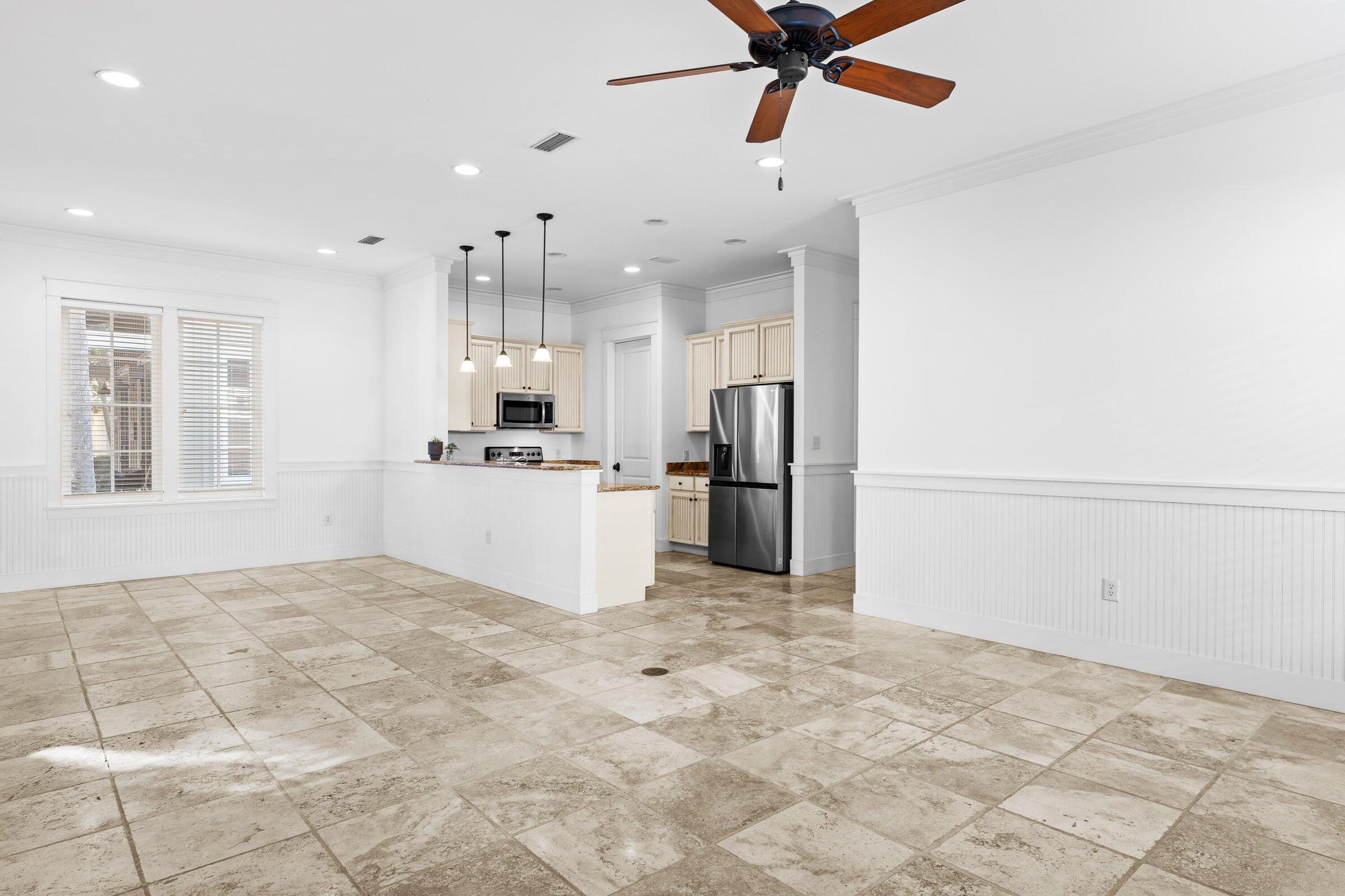 BUNGALOS AT SANDESTIN - Residential Lease