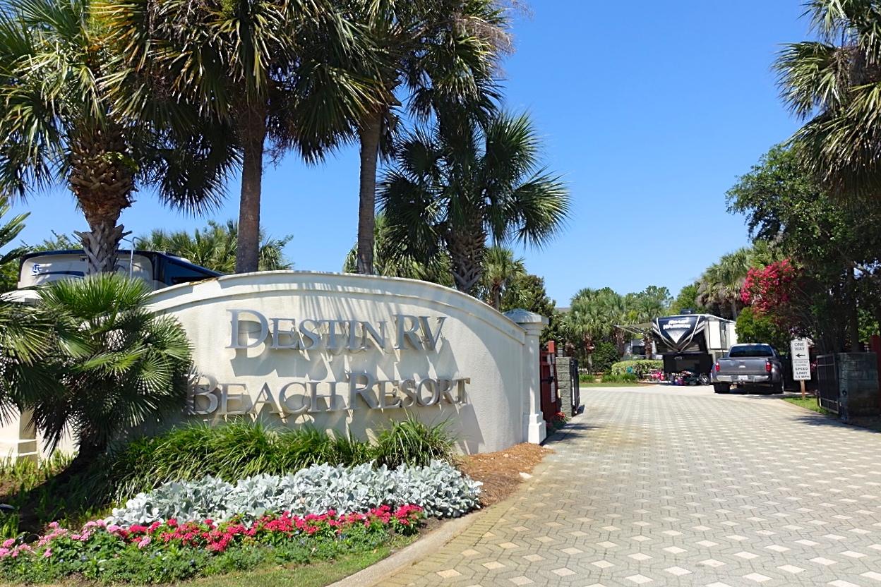 DESTIN RV BEACH RESORT - Land