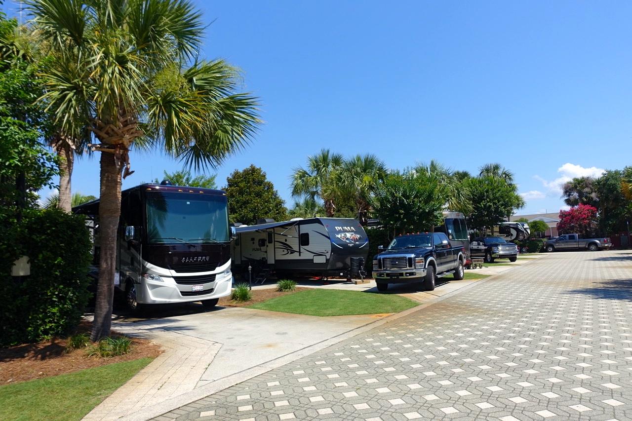 DESTIN RV BEACH RESORT - Land