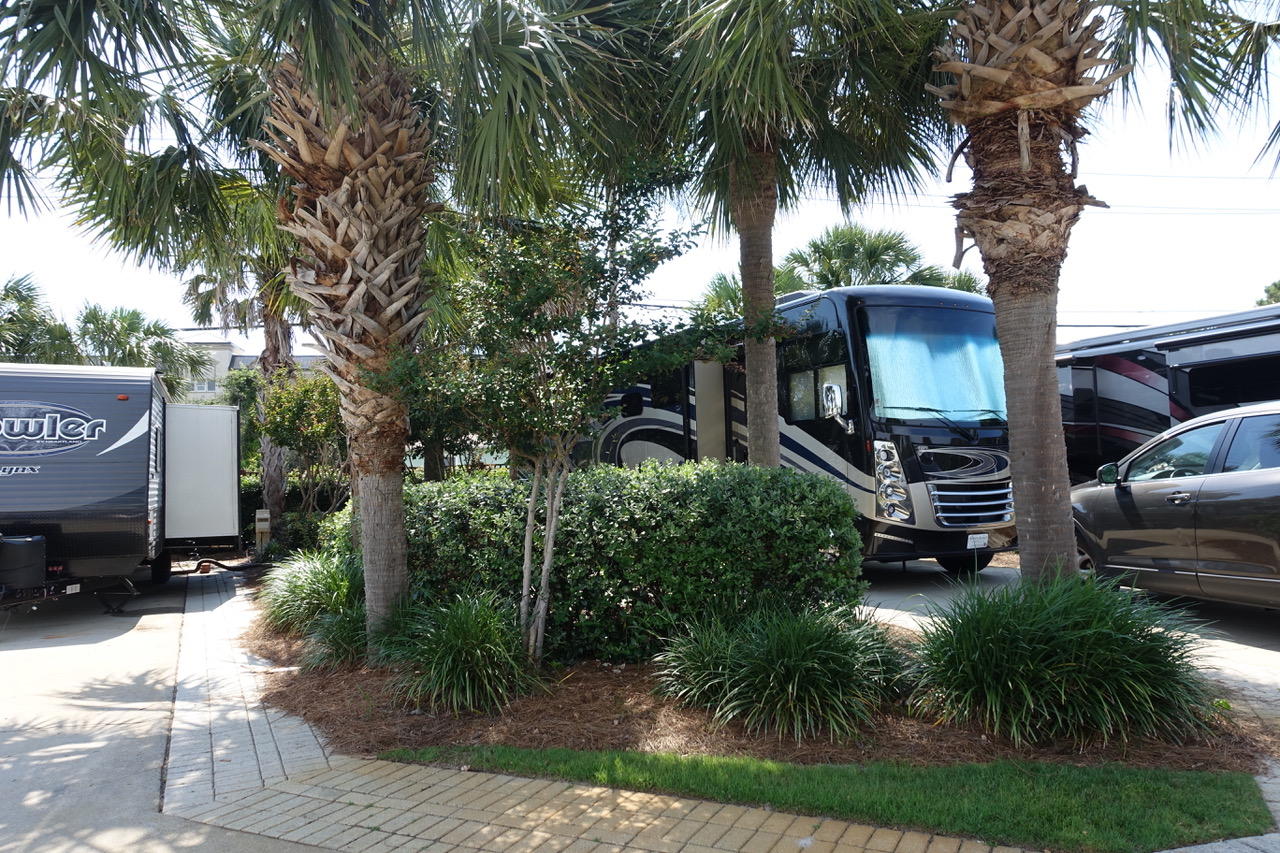 DESTIN RV BEACH RESORT - Land