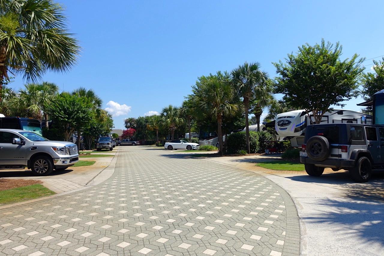 DESTIN RV BEACH RESORT - Land