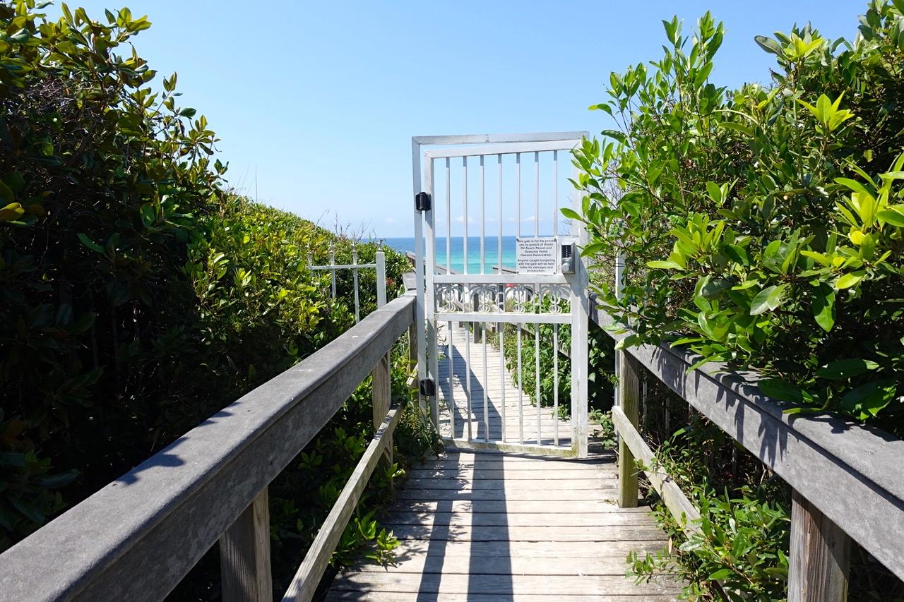 DESTIN RV BEACH RESORT - Land