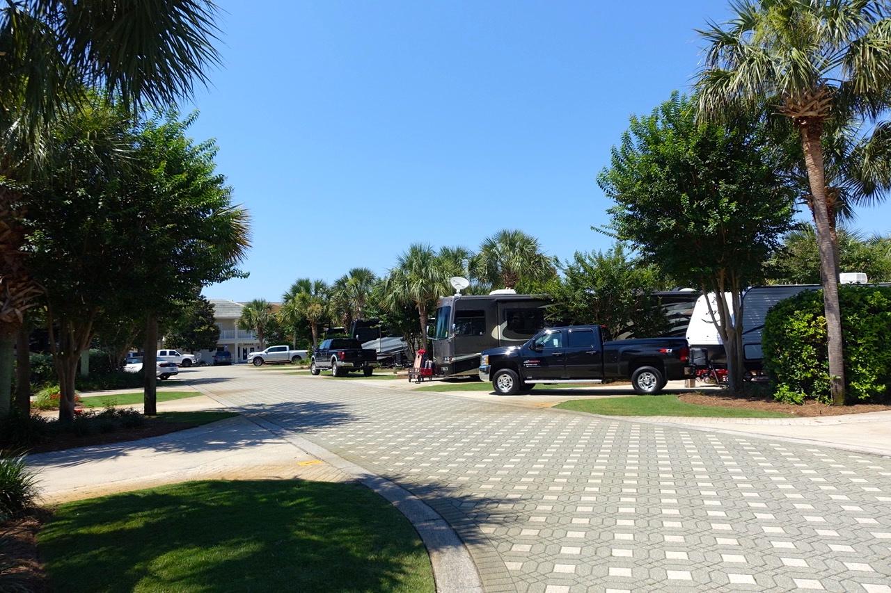 DESTIN RV BEACH RESORT - Land