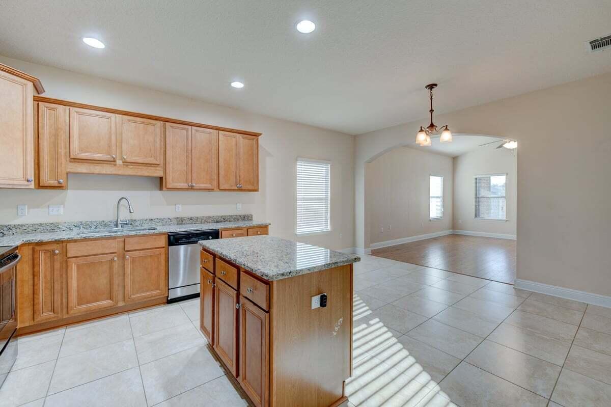 HAMMOCK BAY - Residential