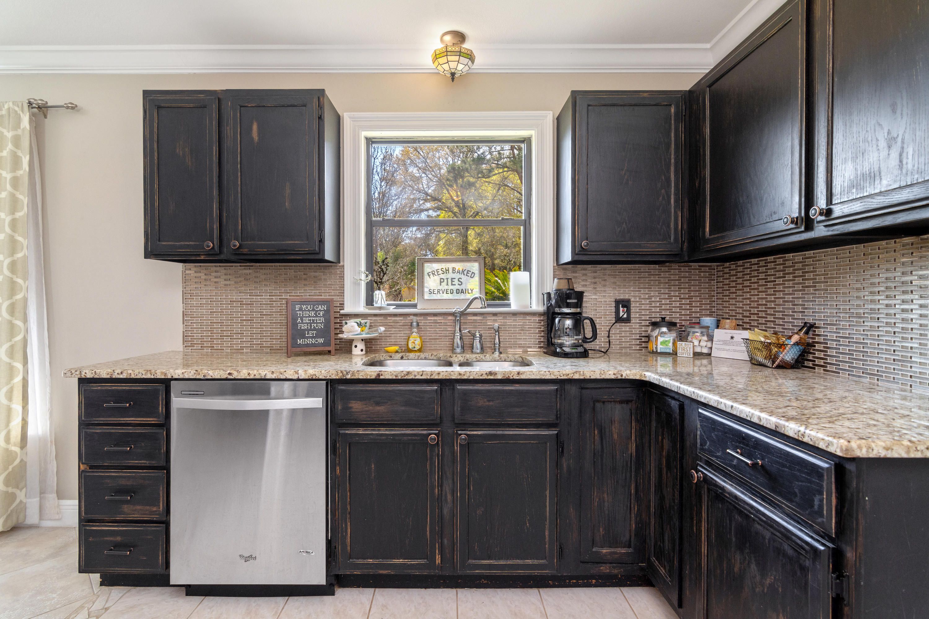 VESTA HEIGHTS 3RD ADDN - Residential