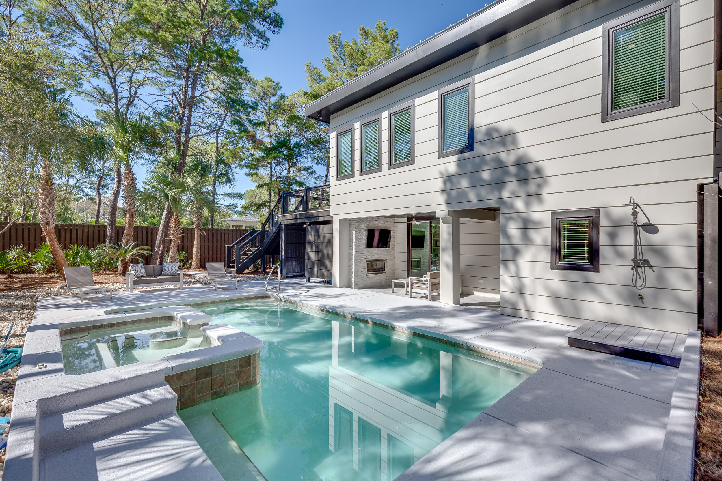 Seagrove 5th Add - Residential