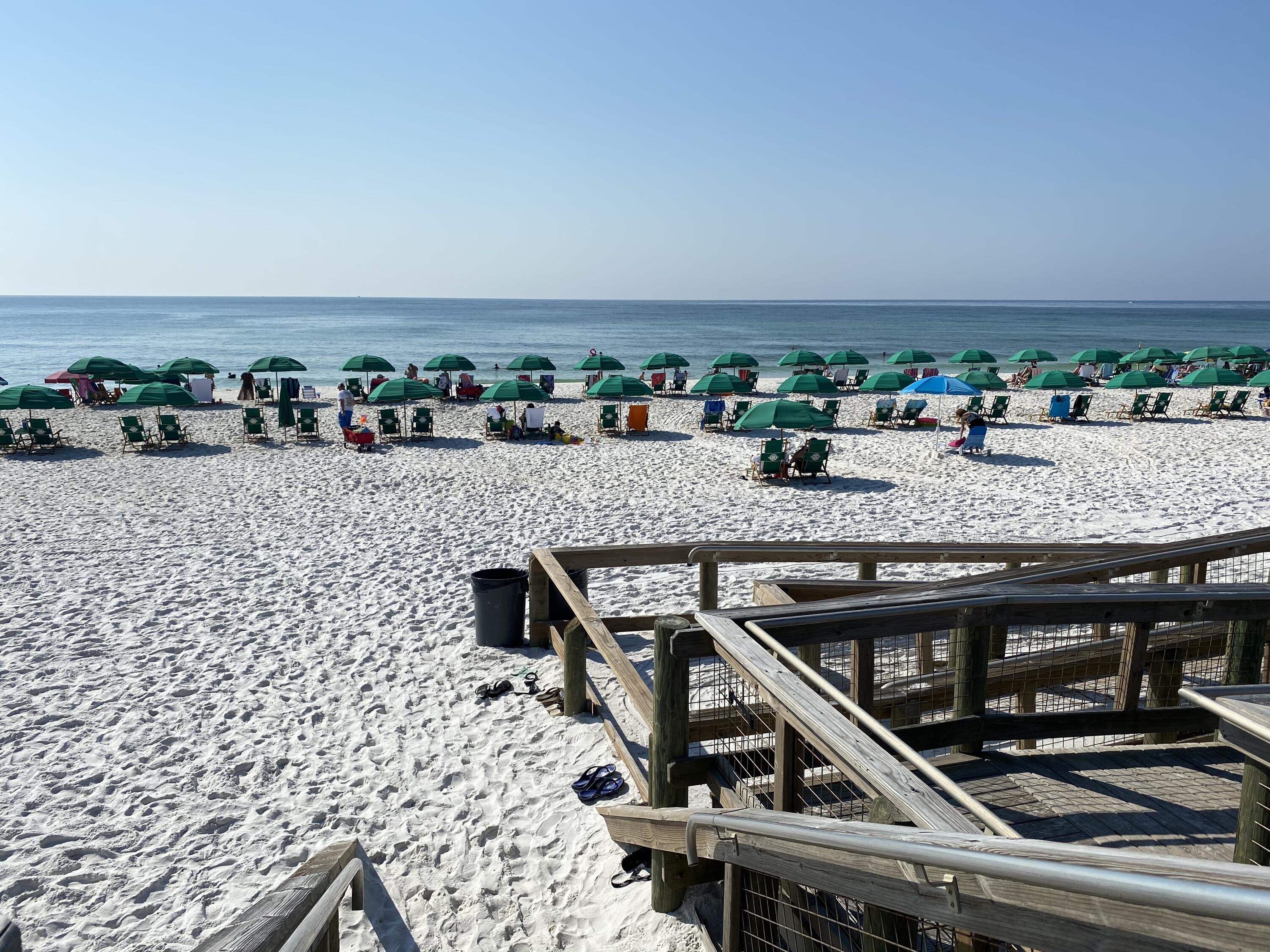 ISLANDER CONDO - Residential