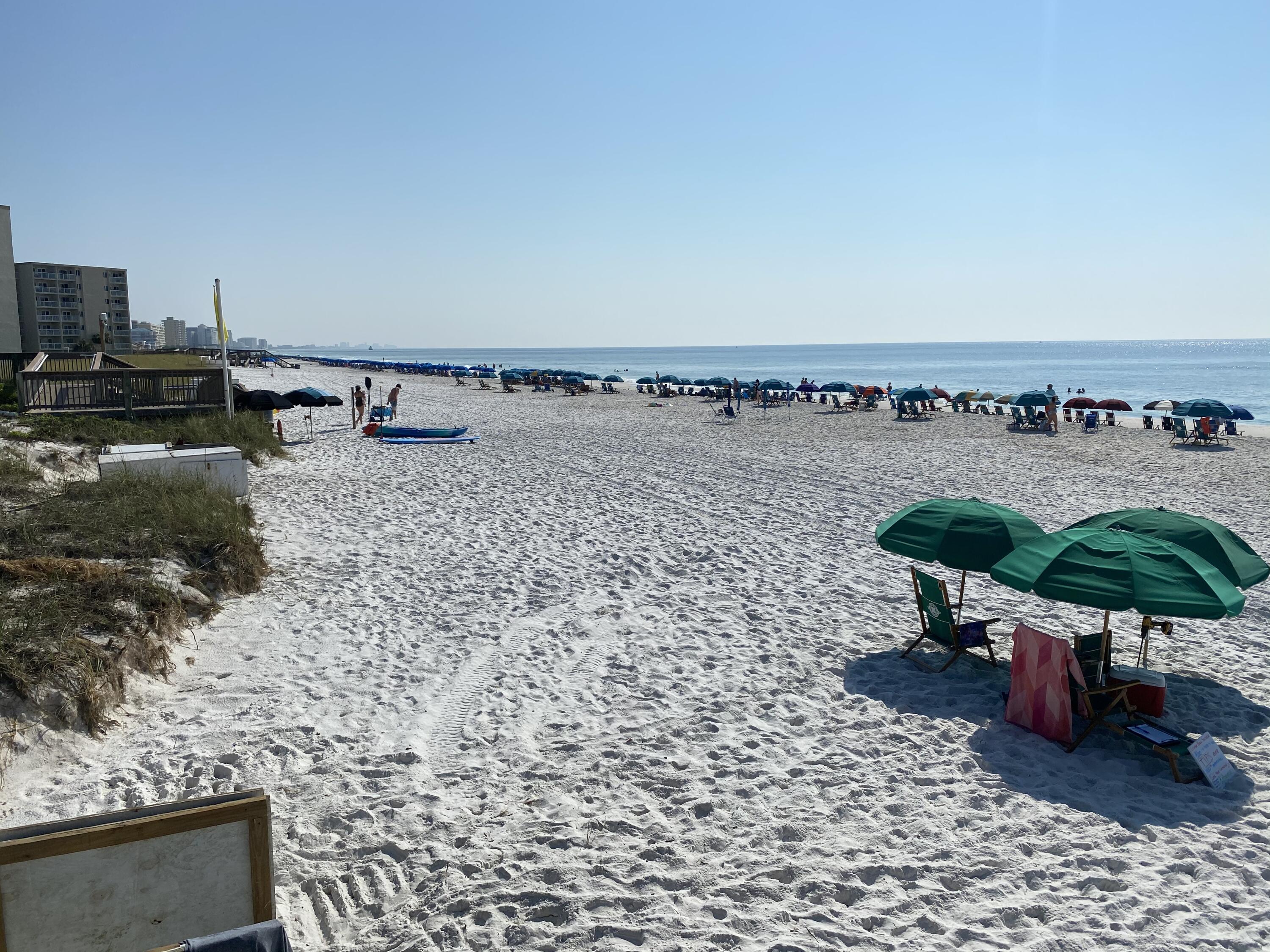 ISLANDER CONDO - Residential