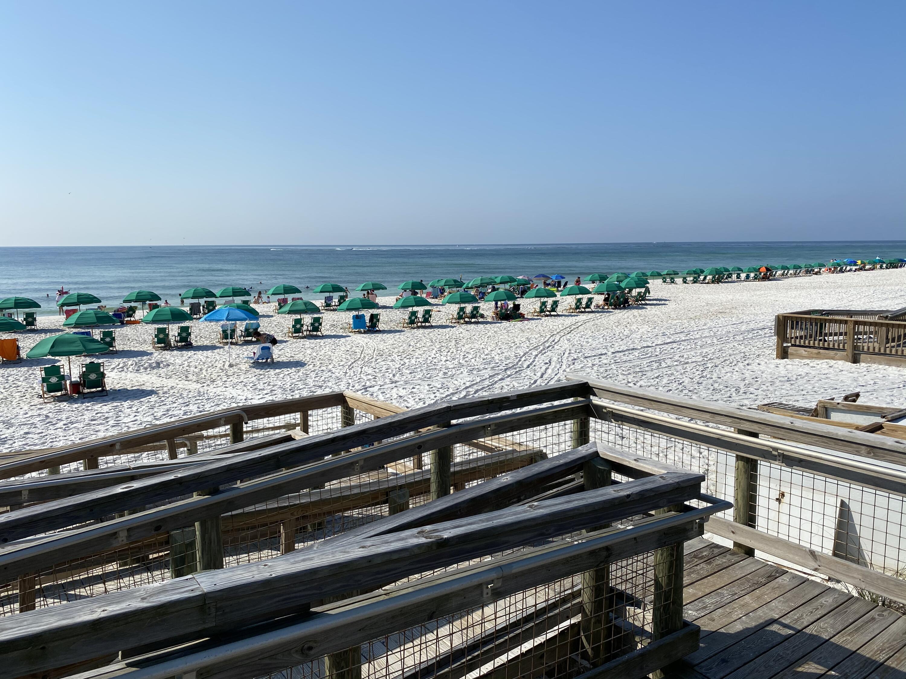 ISLANDER CONDO - Residential