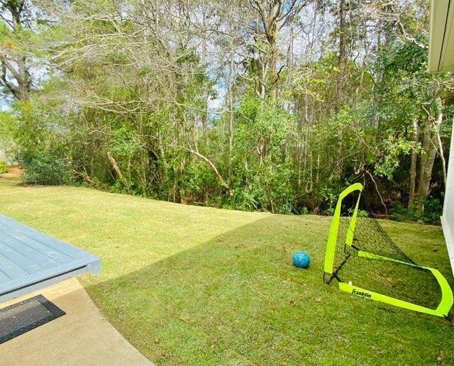 CRYSTAL LAKE - Residential