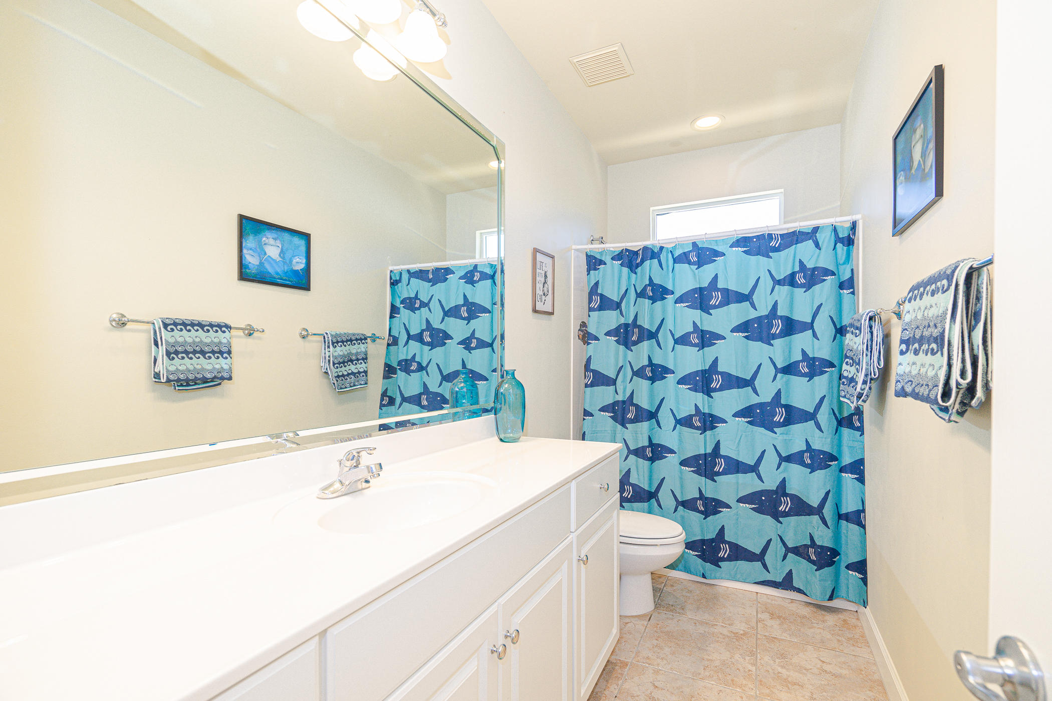 CRYSTAL LAKE - Residential