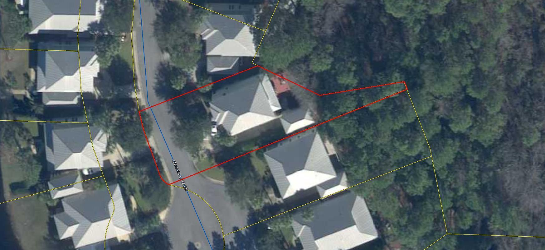 CRYSTAL LAKE - Residential