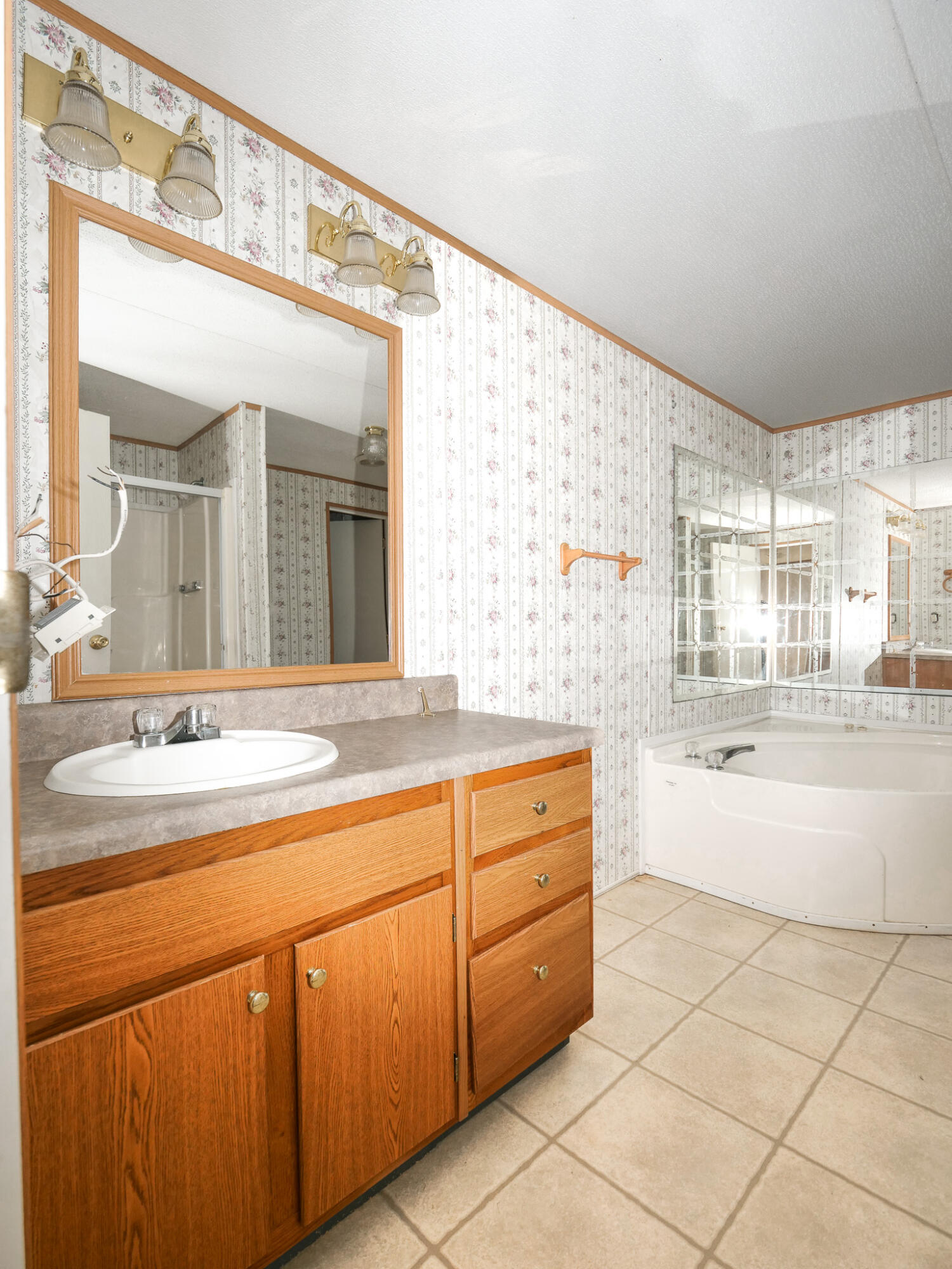 MILL CREEK ESTATES - Residential